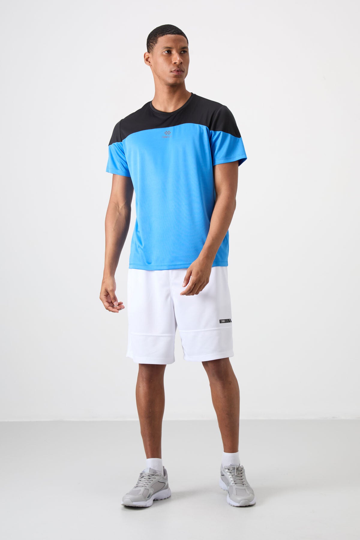 Image of Saks Nefes Alan Dokulu İnce Esnek Standart Fit Erkek Performans T-Shirt - 88386
