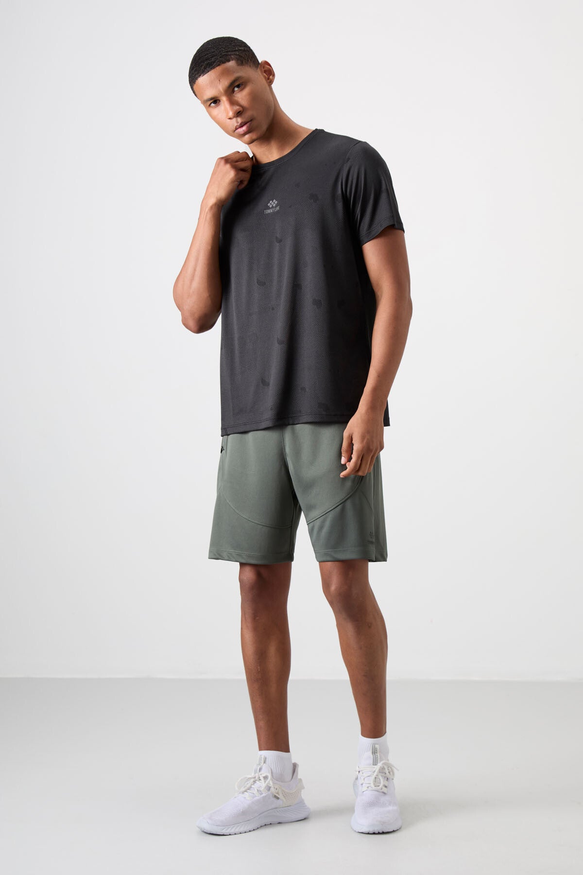 Image of Siyah Nefes Alan Jakarlı İnce Esnek Standart Fit Erkek Performans T-Shirt - 88397