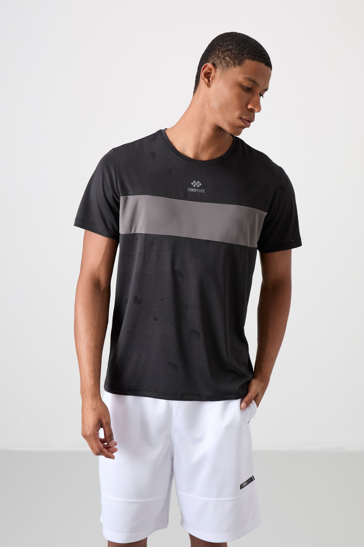 Image of Siyah Nefes Alan Jakarlı İnce Esnek Standart Fit Erkek Performans T-Shirt - 88398