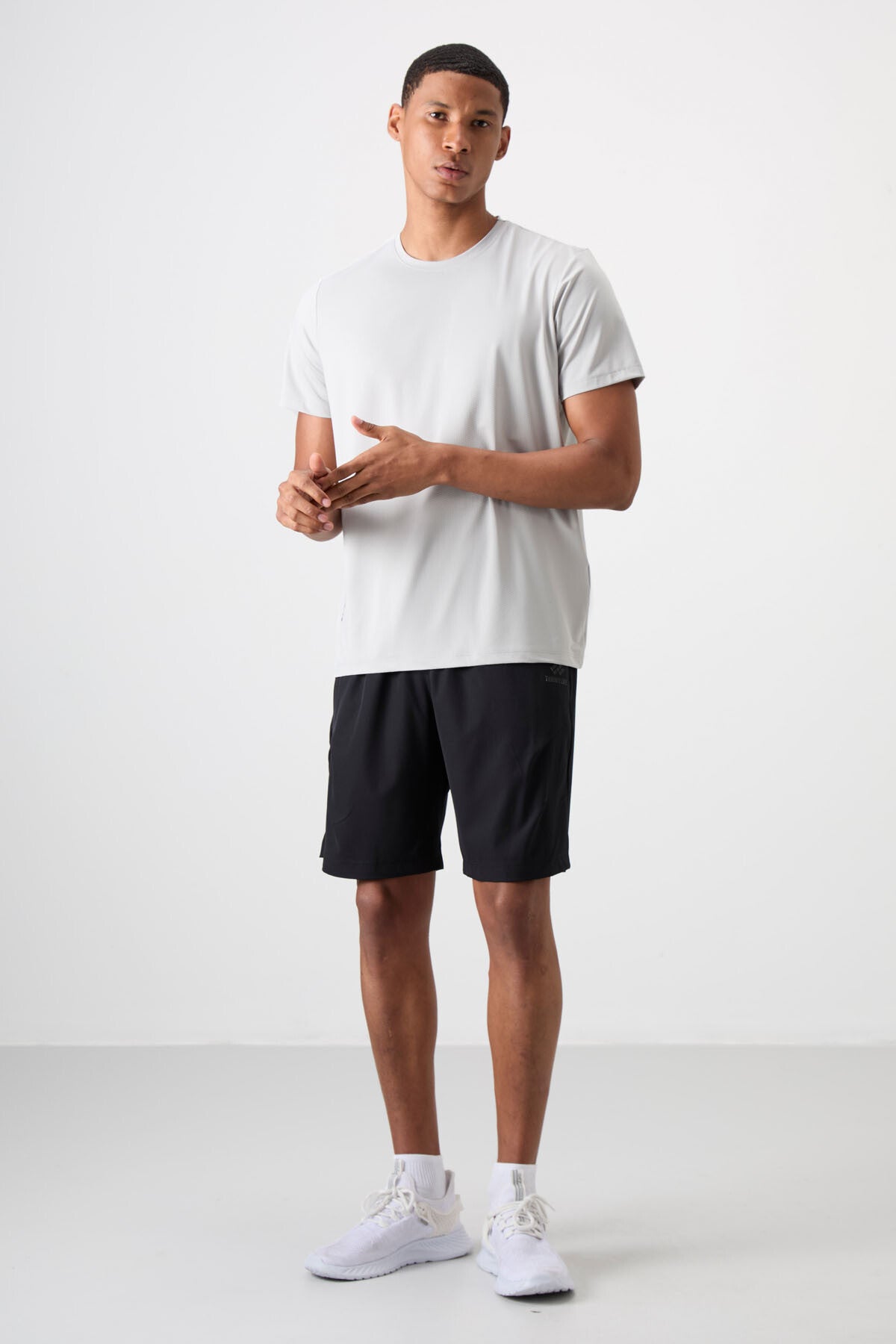 Image of Taş Nefes Alan Dokulu İnce Esnek Standart Fit Erkek Performans T-Shirt - 88388
