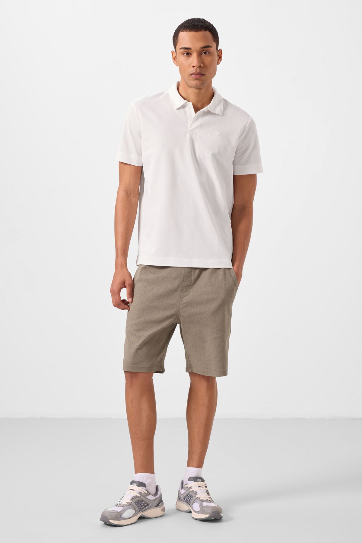Image of Ekru Standart Kalıp Basic Polo Yaka Erkek T-Shirt - 87748