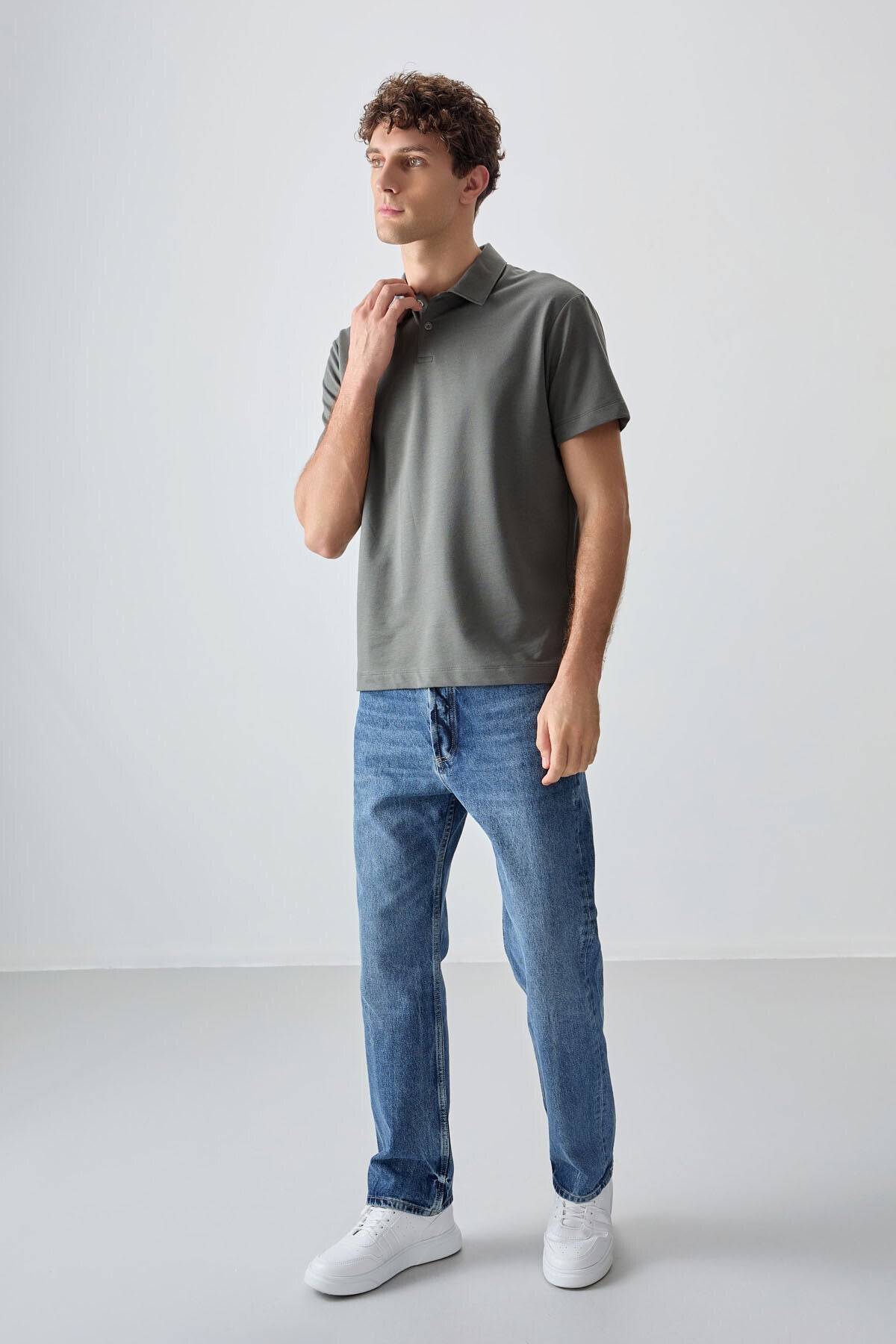 Image of Haki Pamuklu Kalın Yumuşak Dokulu Polo Yaka Oversize Fit Basic Erkek T- Shirt - 88381