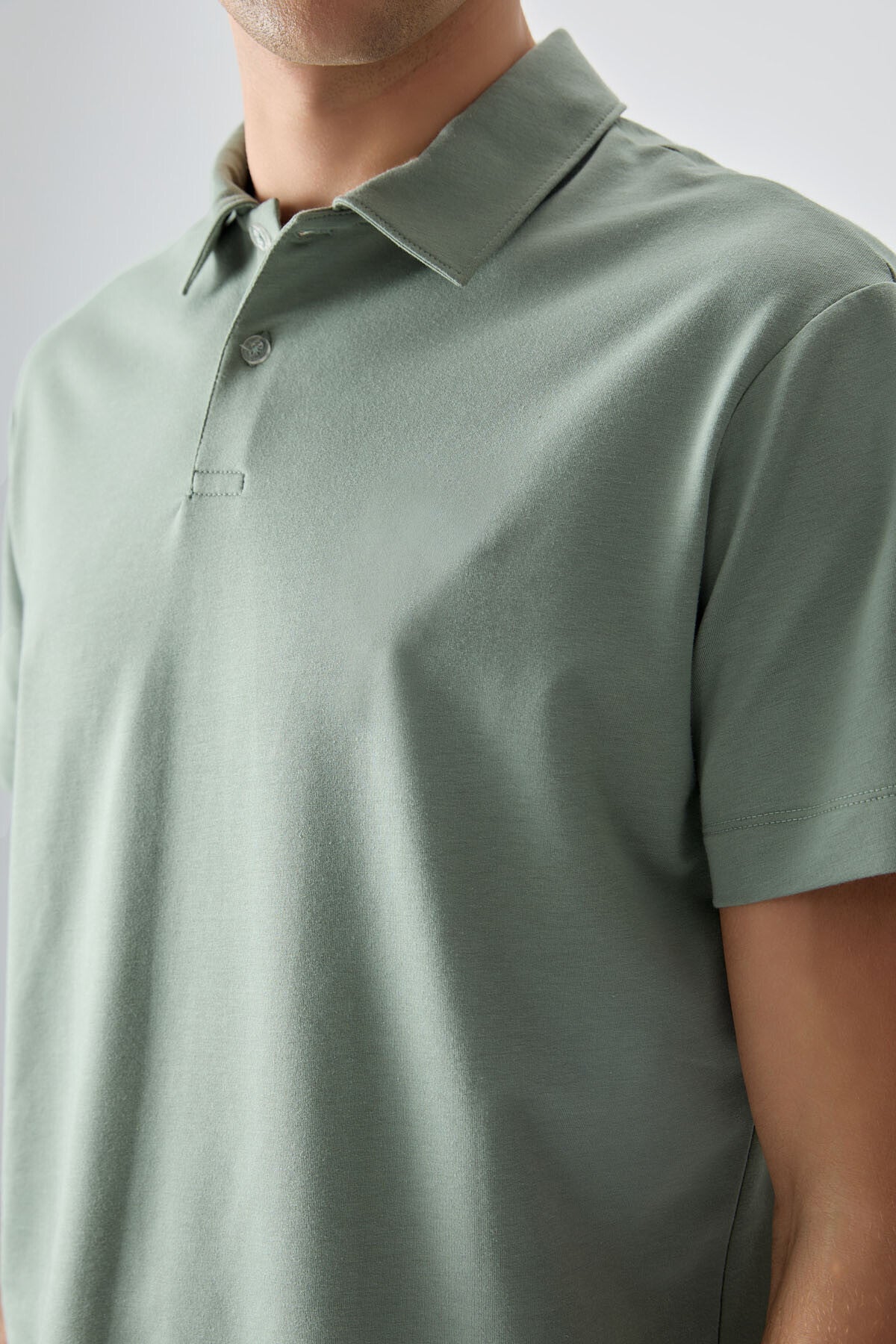 Image of Tricou bărbătesc verde deschis, gros, texturat, cu guler polo, croială supradimensionată, de bază - 88381