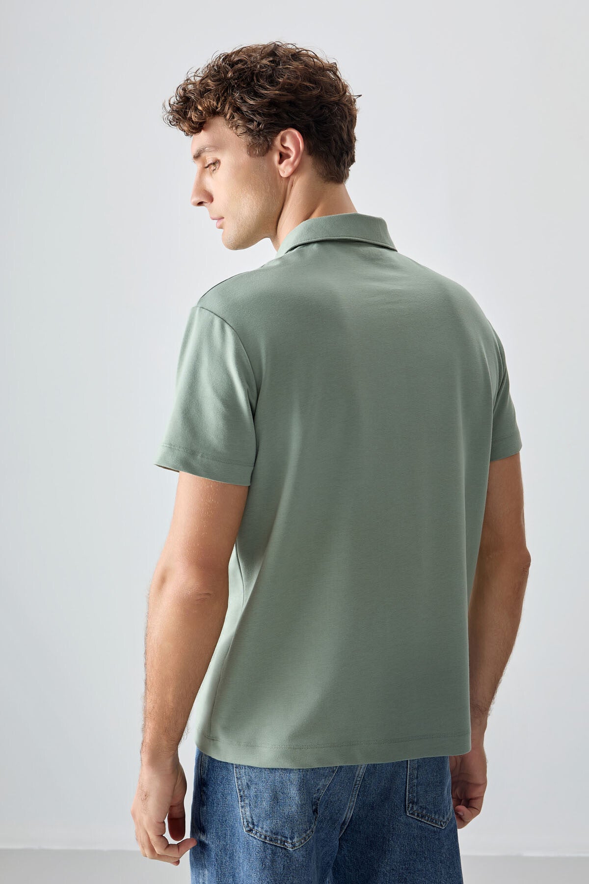 Image of Açık Yeşil Pamuklu Kalın Yumuşak Dokulu Polo Yaka Oversize Fit Basic Erkek T-Shirt - 88381