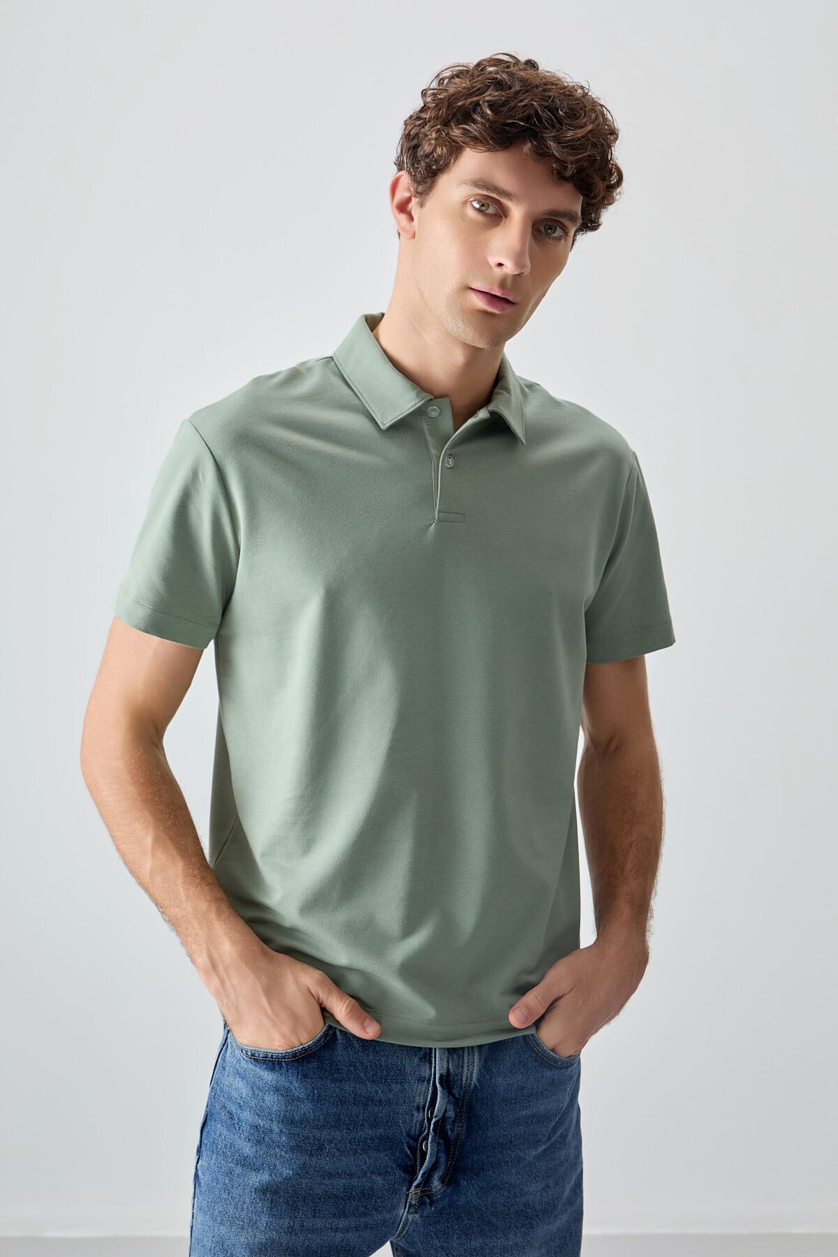 Image of Tricou bărbătesc verde deschis, gros, texturat, cu guler polo, croială supradimensionată, de bază - 88381