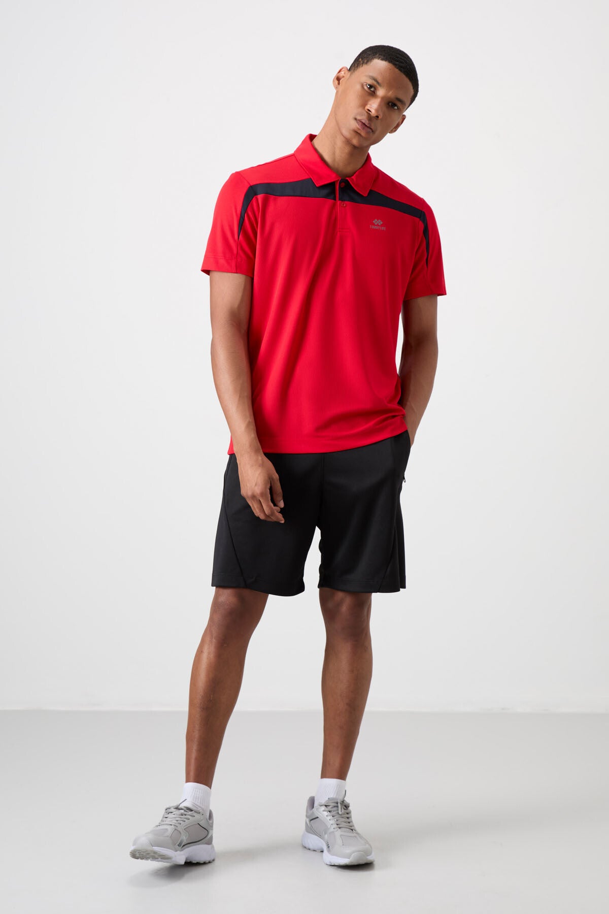 Image of Kırmızı Nefes Alan Dokulu İnce Esnek Standart Fit Polo Yaka Erkek Performans T-Shirt - 88392