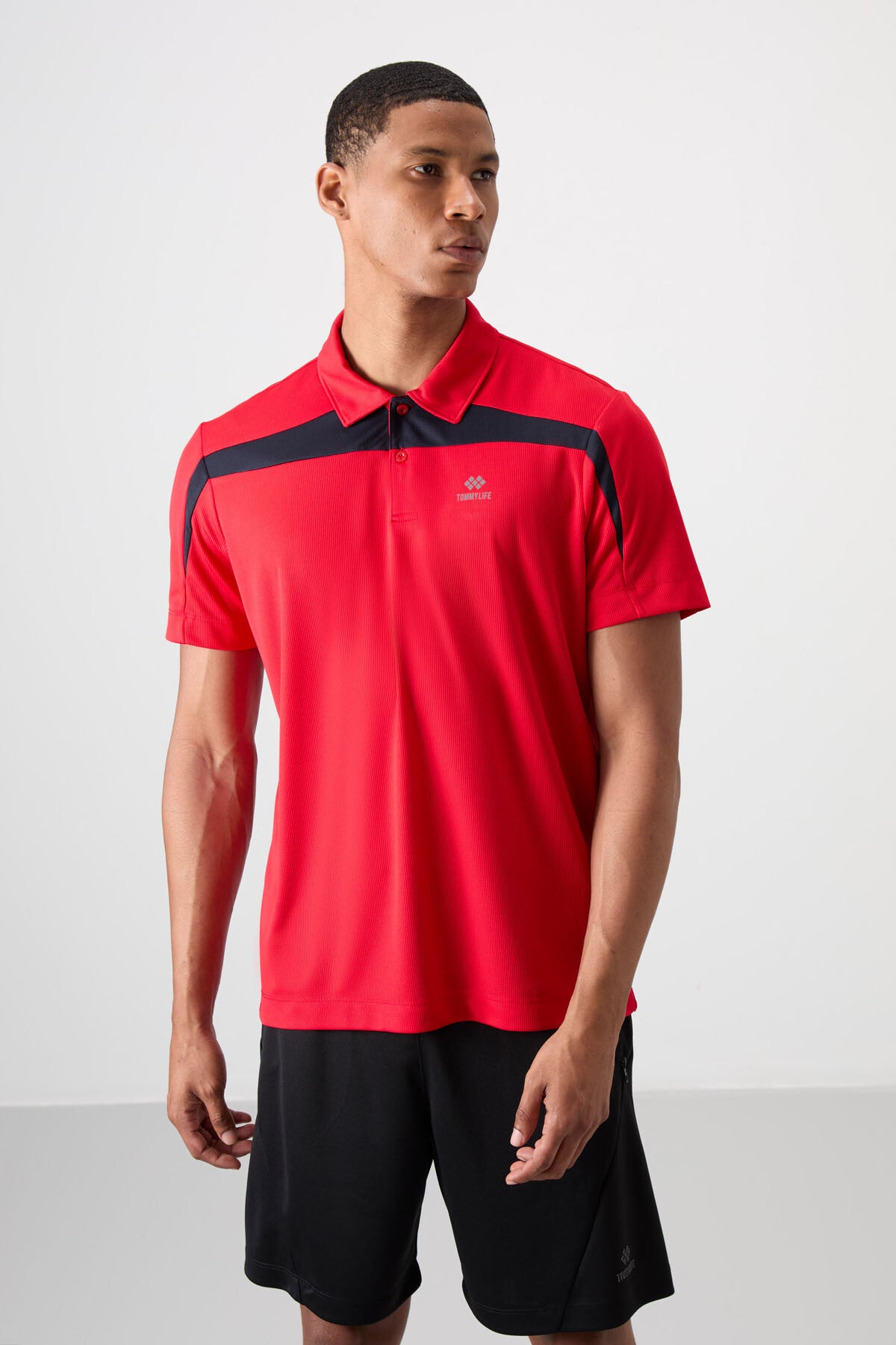 Image of Kırmızı Nefes Alan Dokulu İnce Esnek Standart Fit Polo Yaka Erkek Performans T-Shirt - 88392
