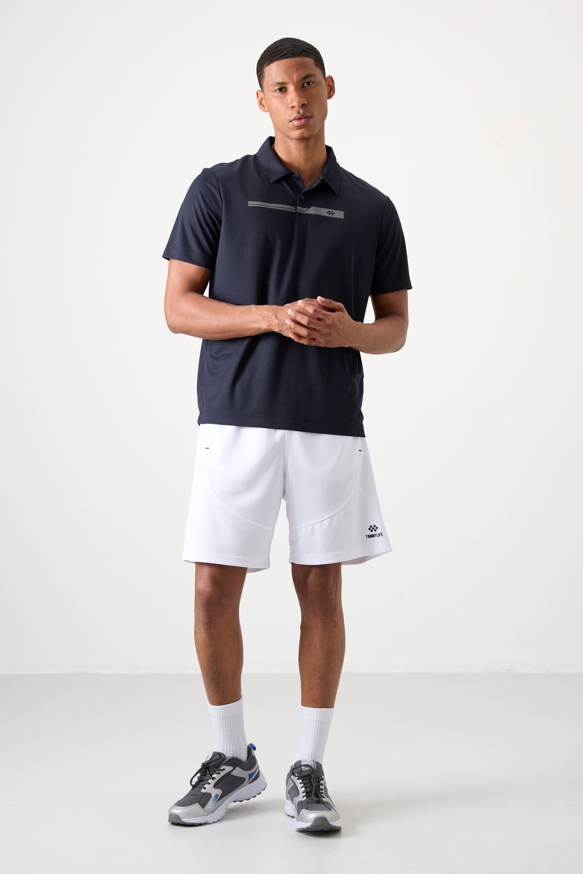 Image of Lacivert Nefes Alan Dokulu İnce Esnek Standart Fit Polo Yaka Erkek Performans T-Shirt - 88393