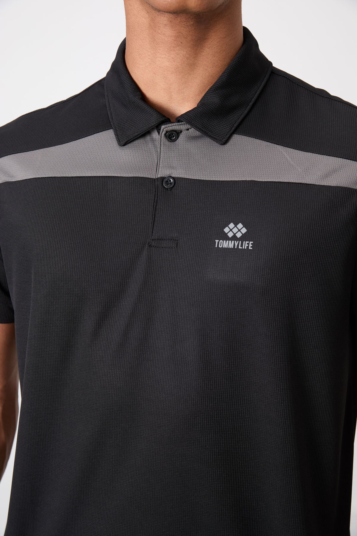 Image of Siyah Nefes Alan Dokulu İnce Esnek Standart Fit Polo Yaka Erkek Performans T-Shirt - 88392
