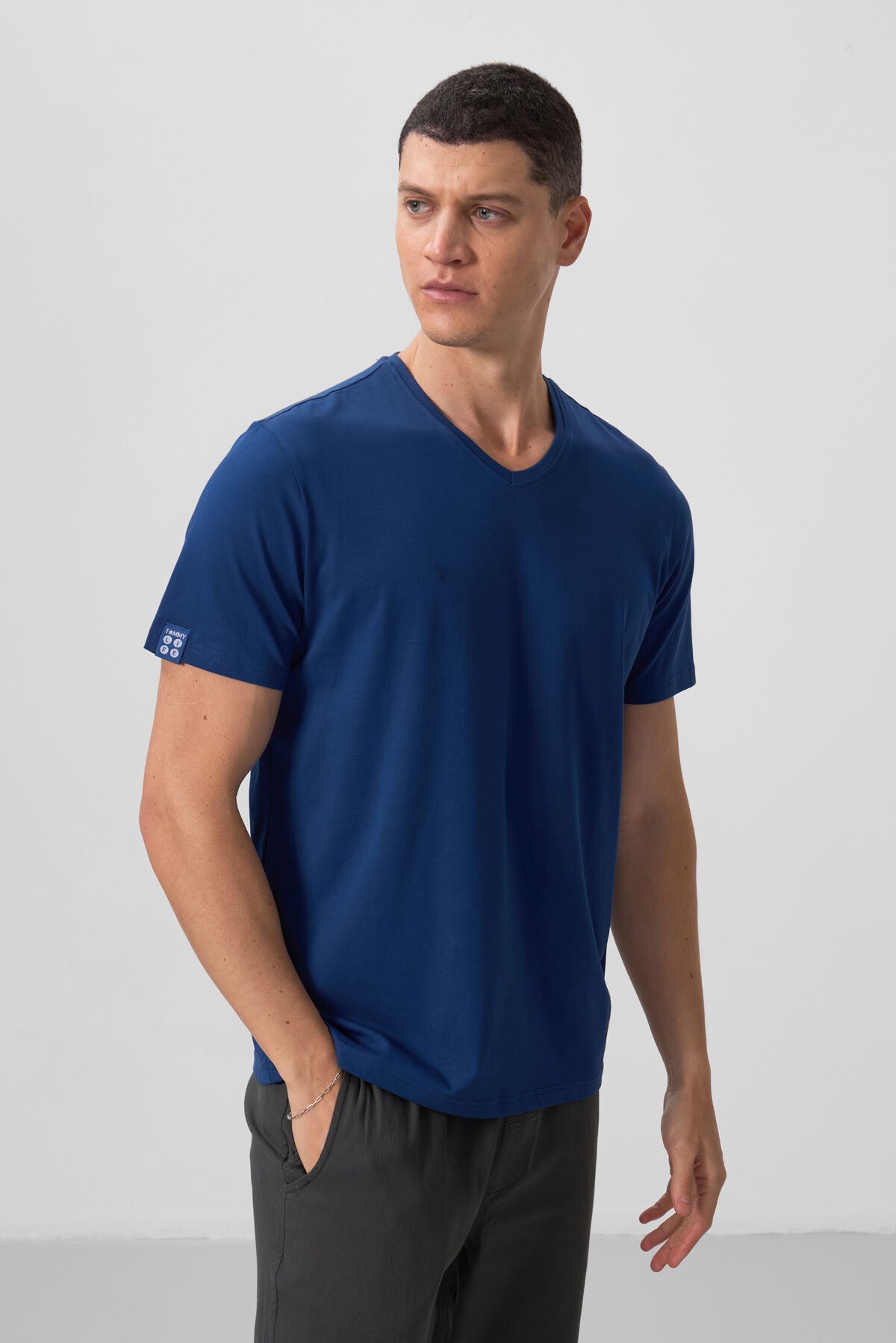 Image of Parlament Basic Kısa Kol Standart Kalıp V Yaka Erkek T-Shirt - 87912