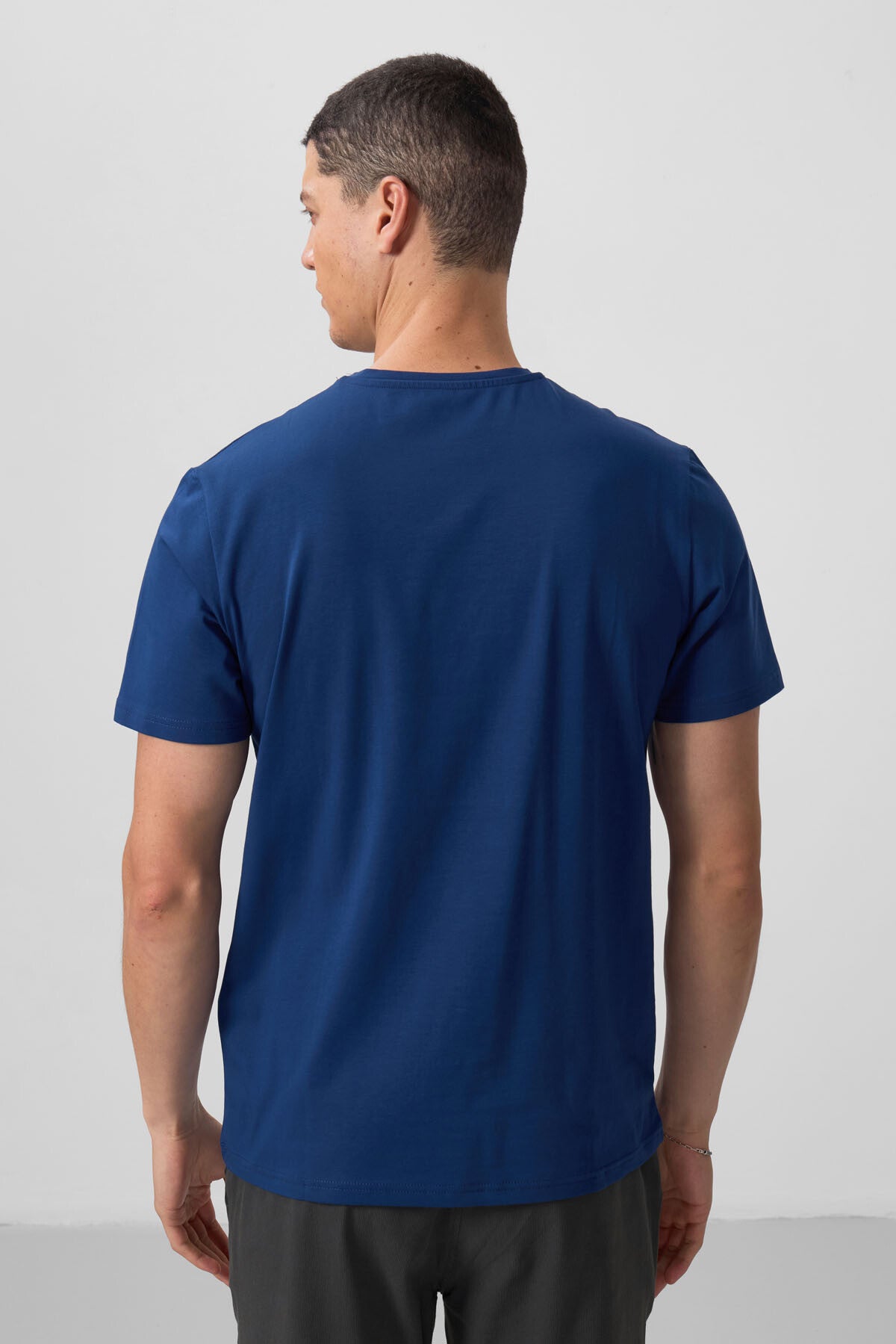 Image of Parlament Basic Kısa Kol Standart Kalıp V Yaka Erkek T-Shirt - 87912