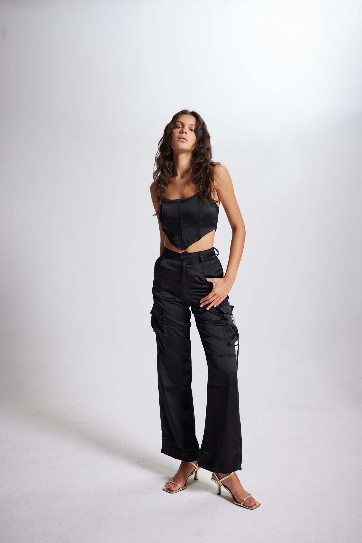 Image of Crop Model Balenli Saten Maddy Büstiyer Siyah
