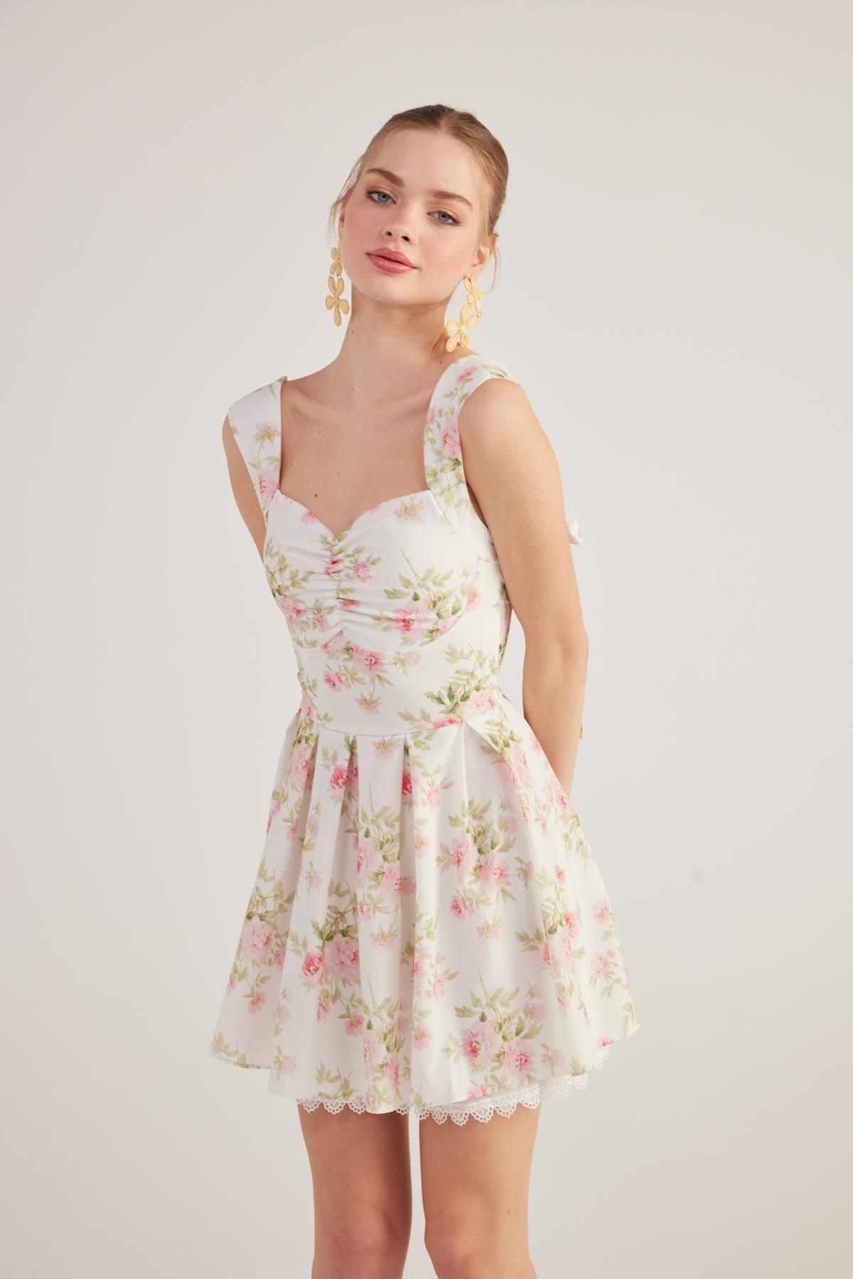 Image of Eteği Brode Detaylı Çiçekli Mini Romance Elbise Pembe