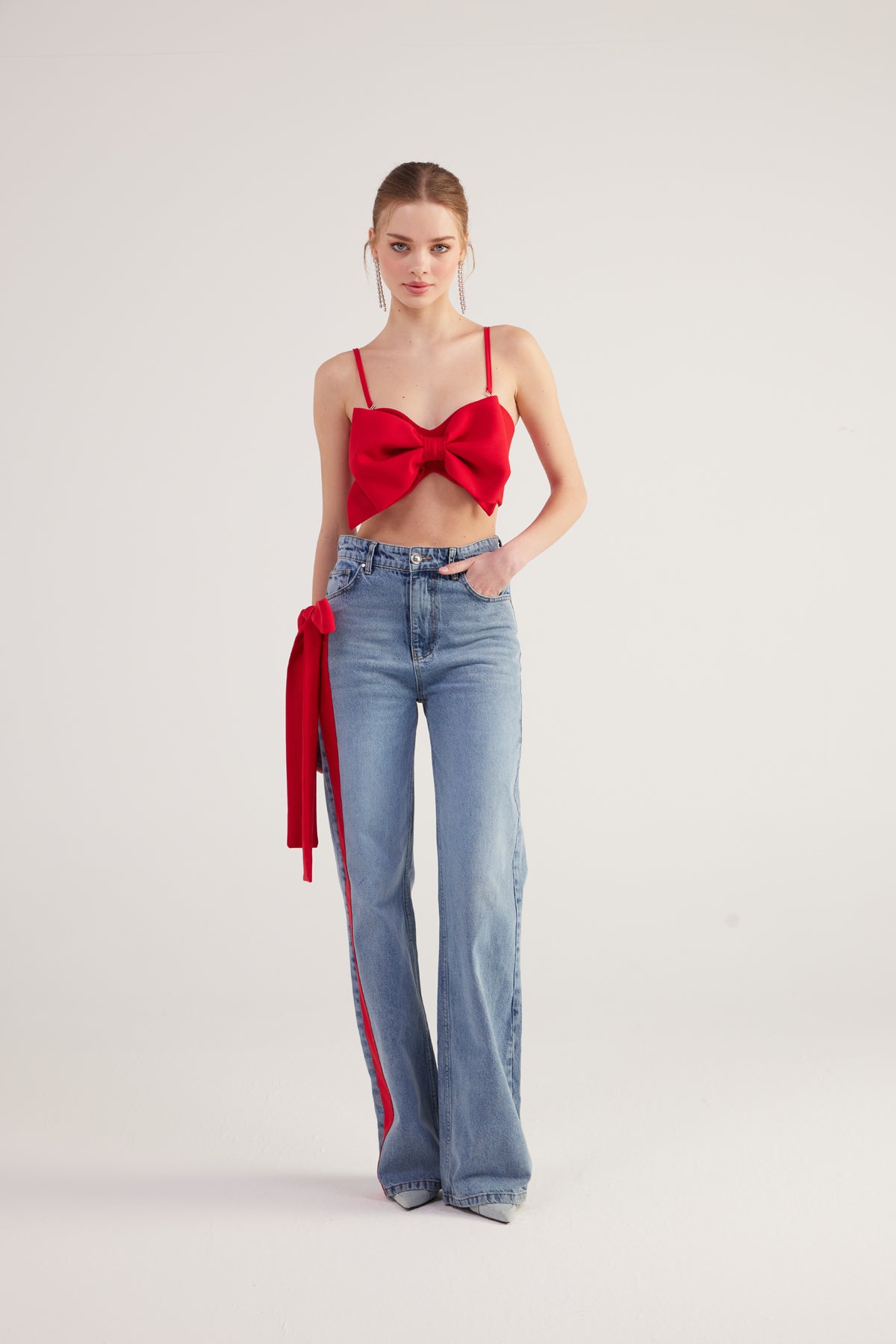 Image of Yüksek Bel Kurdele Detaylı Wide Leg Kyla Jean Pantolon Mavi