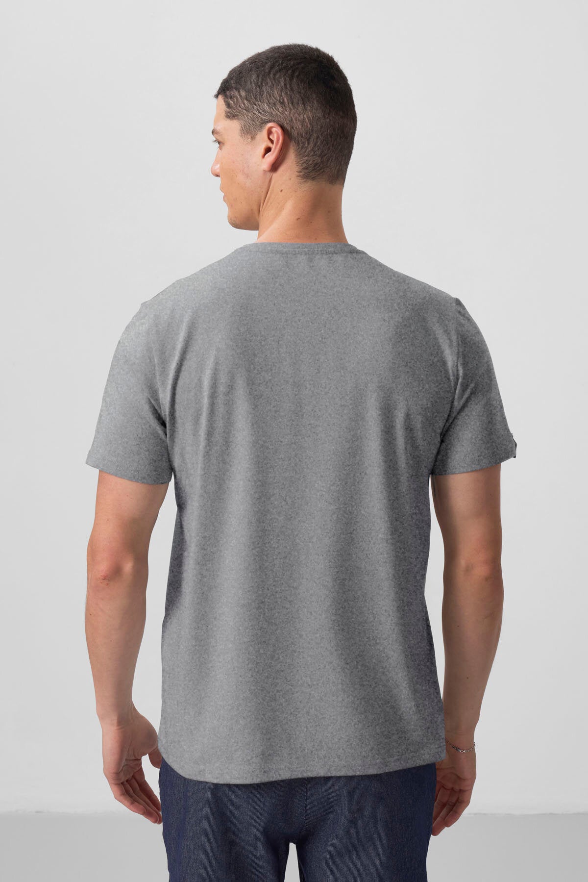 Image of Gri Melanj Basic Kısa Kol Standart Kalıp V Yaka Erkek T-Shirt - 87912