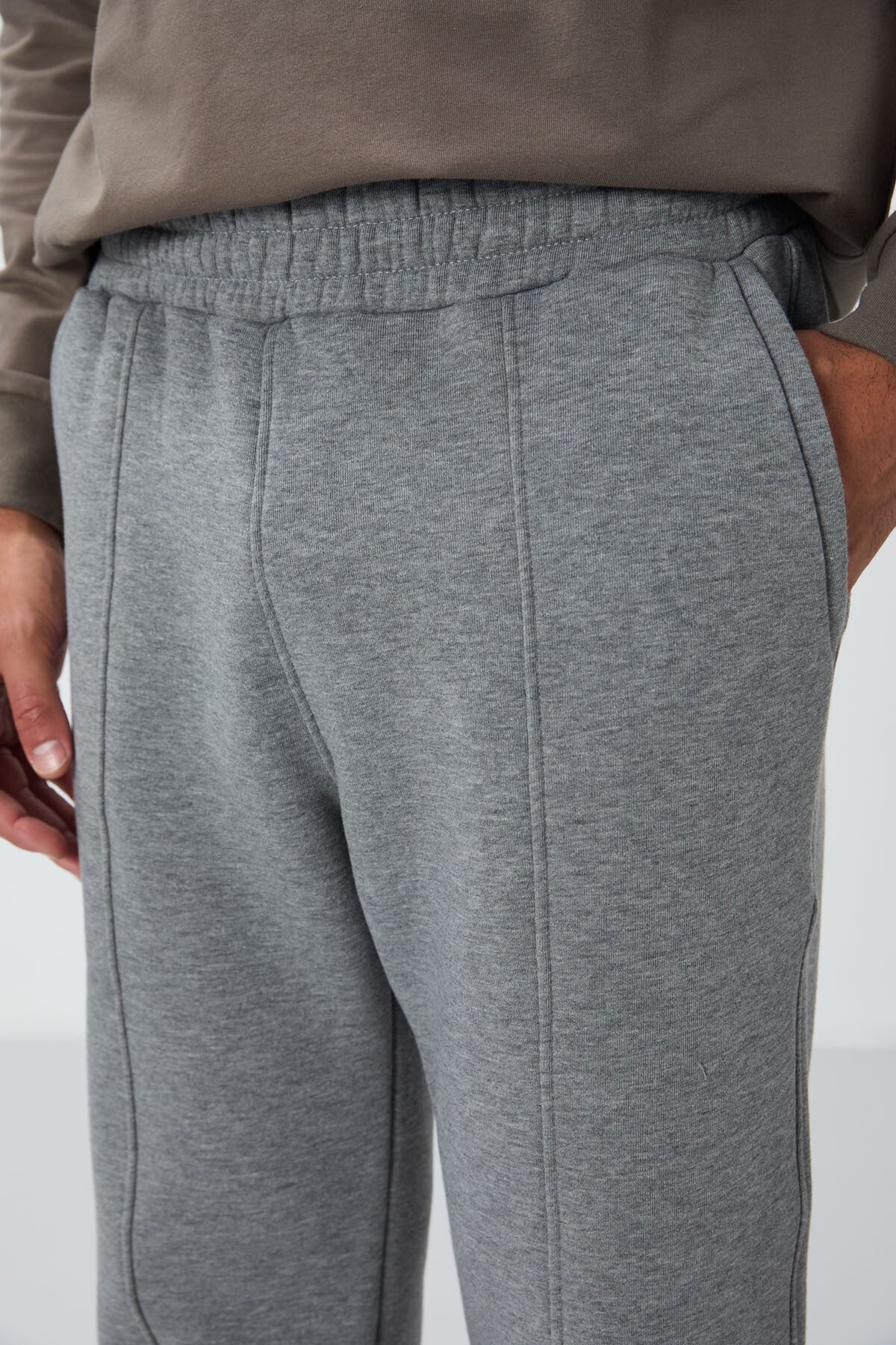 Image of Grey Melange Cotton Thick Fleece Lined Soft Textured Oversize Embroidered Men's Sweatpants -82146