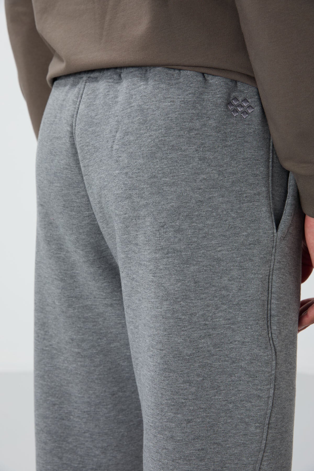 Image of Grey Melange Cotton Thick Fleece Lined Soft Textured Oversize Embroidered Men's Sweatpants -82146