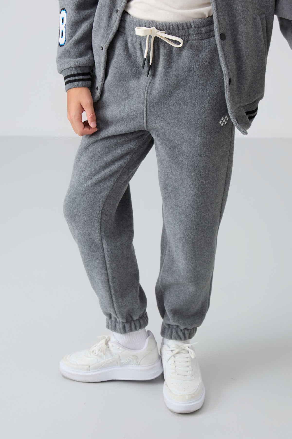 Image of Grey Melange Thick Soft Textured Standard Fit Embroidered Fleece Boys' Sweatpants - 11220