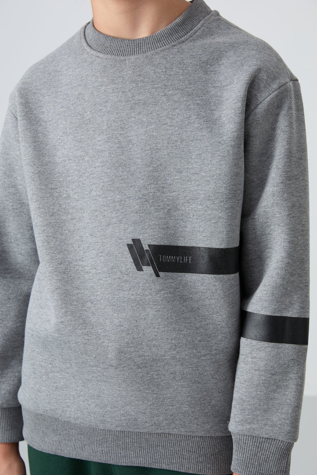 Image of Gri Melanj Pamuklu Kalın İçi Tüylü Standart Fit Baskılı Erkek Çocuk Sweatshirt - 11238