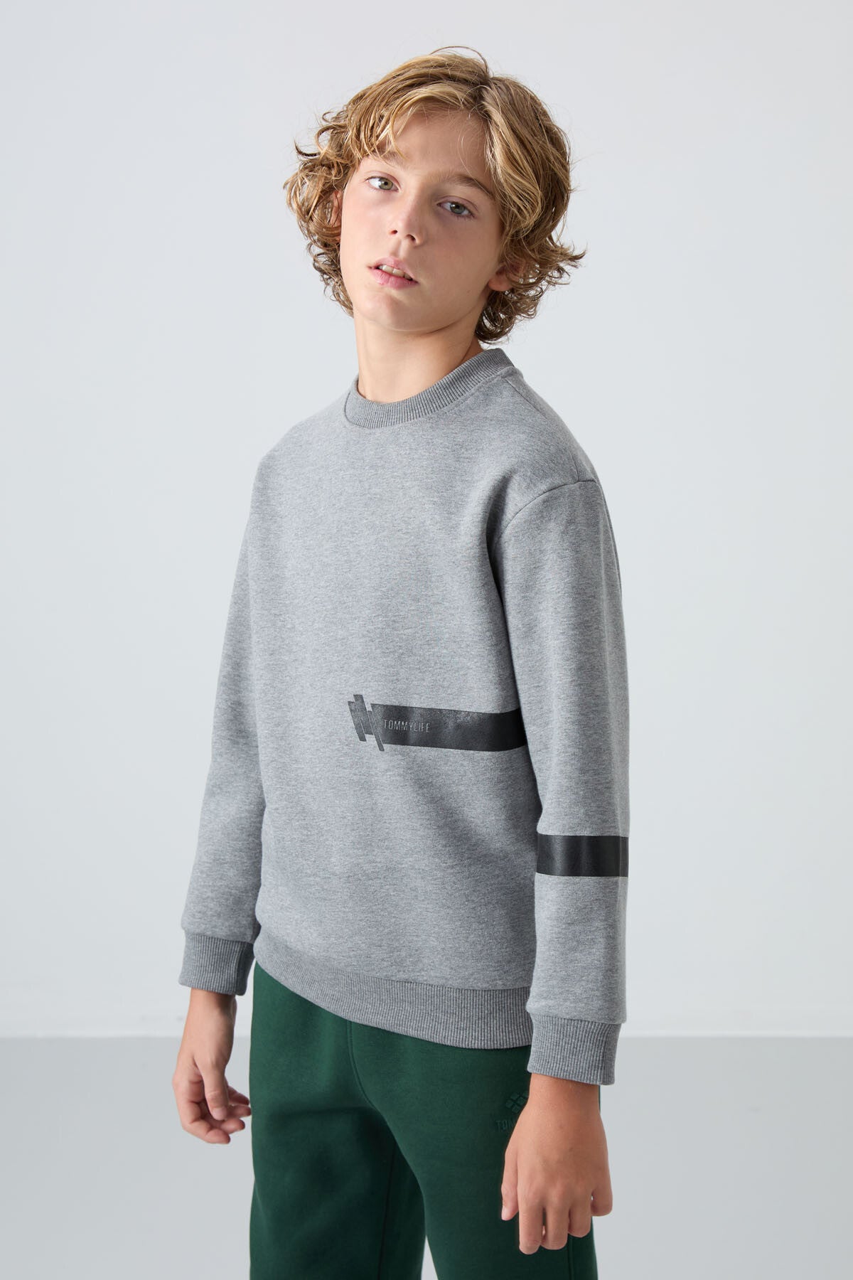 Image of Gri Melanj Pamuklu Kalın İçi Tüylü Standart Fit Baskılı Erkek Çocuk Sweatshirt - 11238