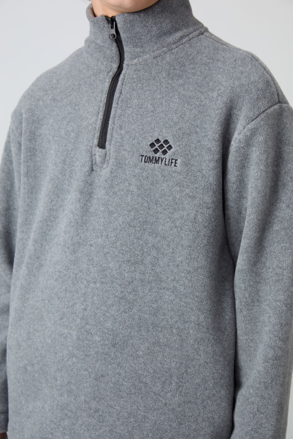 Image of Gri Melanj Kalın Yumuşak Dokulu Standart Fit Nakışlı Polar Erkek Çocuk Sweatshirt - 11221