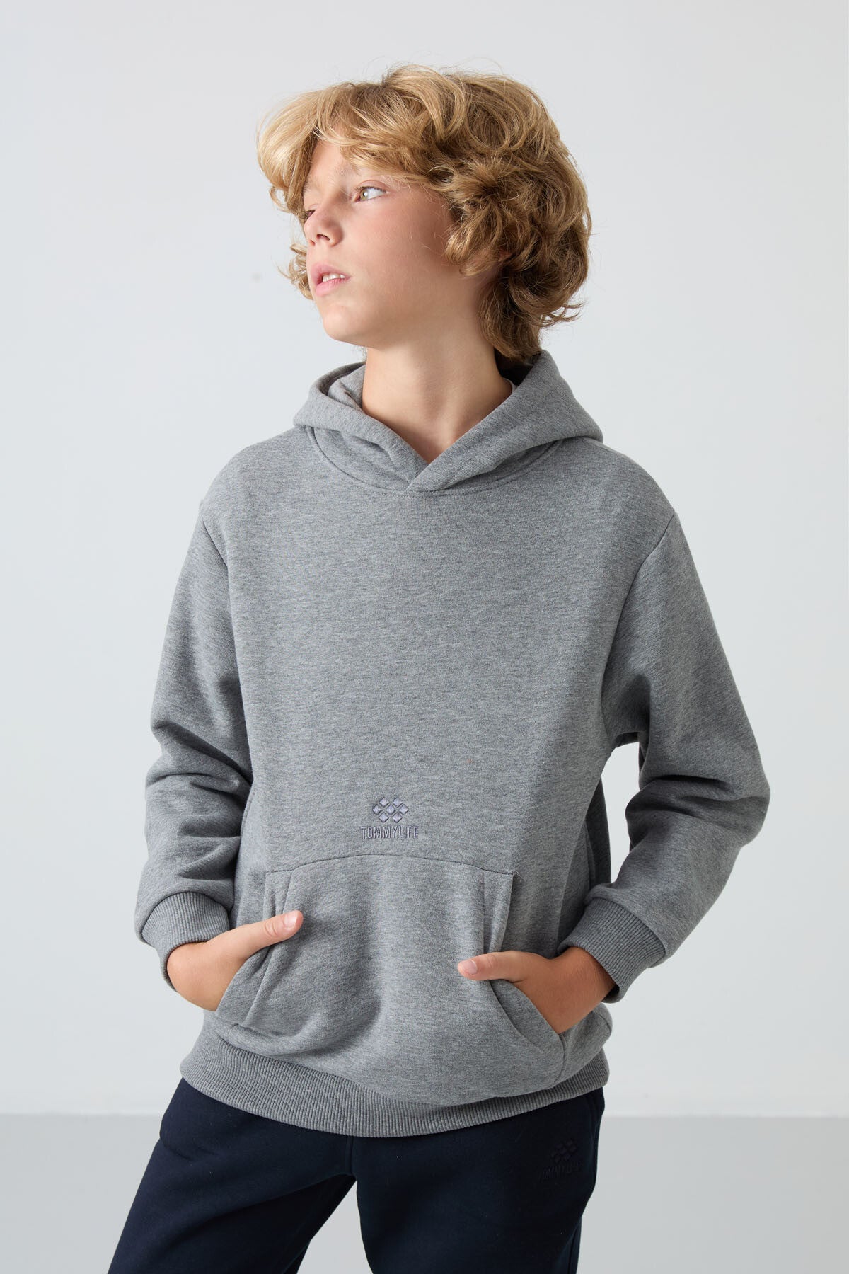 Image of Gri Melanj Pamuklu Kalın İçi Tüylü Standart Fit Baskılı Erkek Çocuk Sweatshirt - 11215