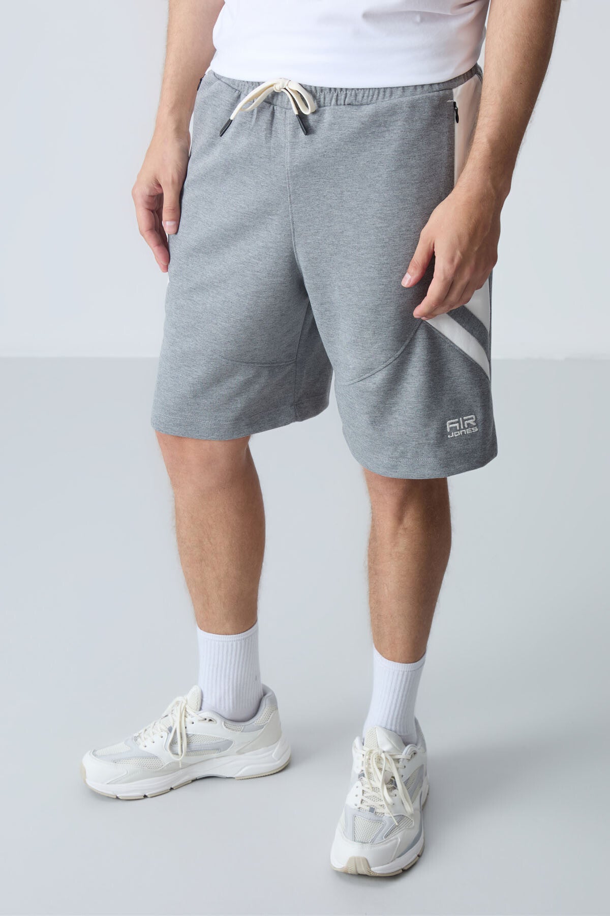 Image of Gri Melanj Pamuklu Kalın Yumuşak Dokulu Standart Fit Basic Erkek Şort  - 81281