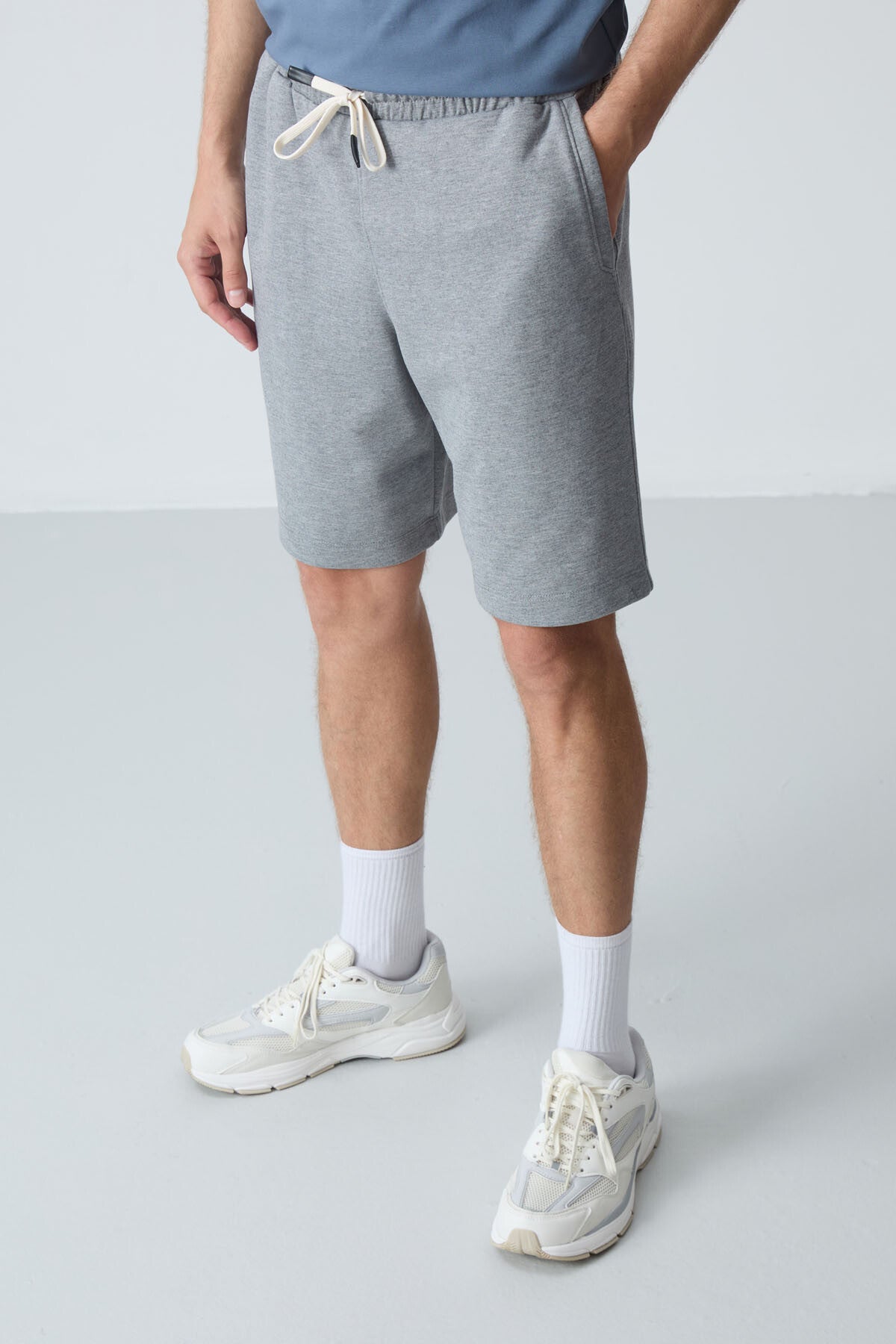 Image of Gri Melanj Pamuklu Kalın Yumuşak Dokulu Standart Fit Basic Erkek Şort  - 81275