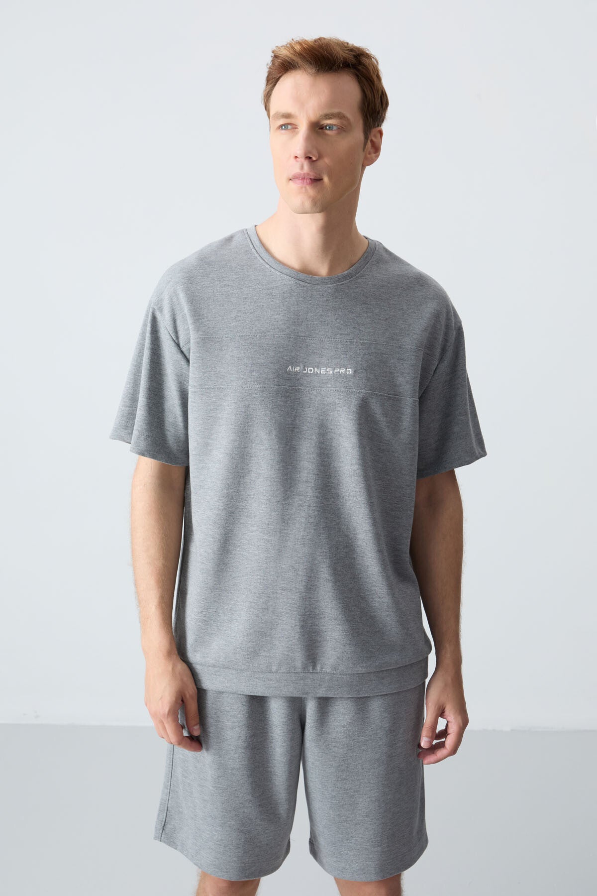 Image of Gri Melanj Pamuklu Kalın Yumuşak Dokulu Oversize Fit Basic Erkek Şort Takım - 85257
