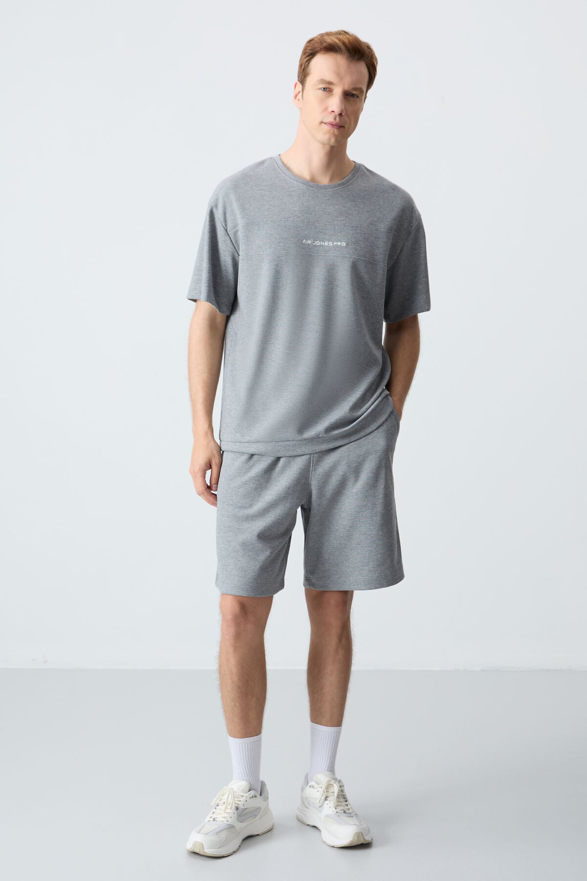 Image of Gri Melanj Pamuklu Kalın Yumuşak Dokulu Oversize Fit Basic Erkek Şort Takım - 85257