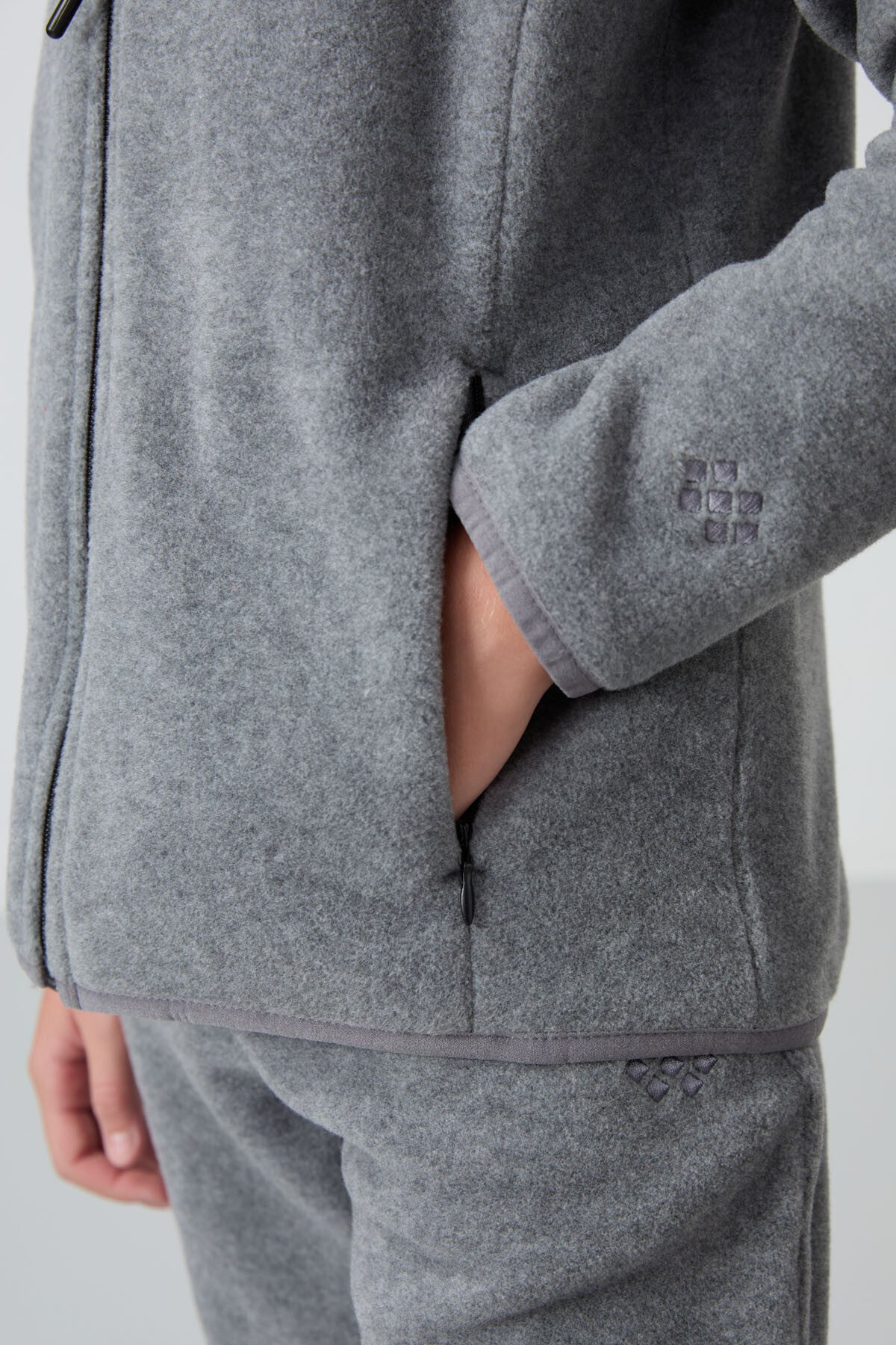 Image of Gri Melanj Kalın Yumuşak Dokulu Standart Fit Nakışlı Polar Kız Çocuk Sweatshirt - 75154