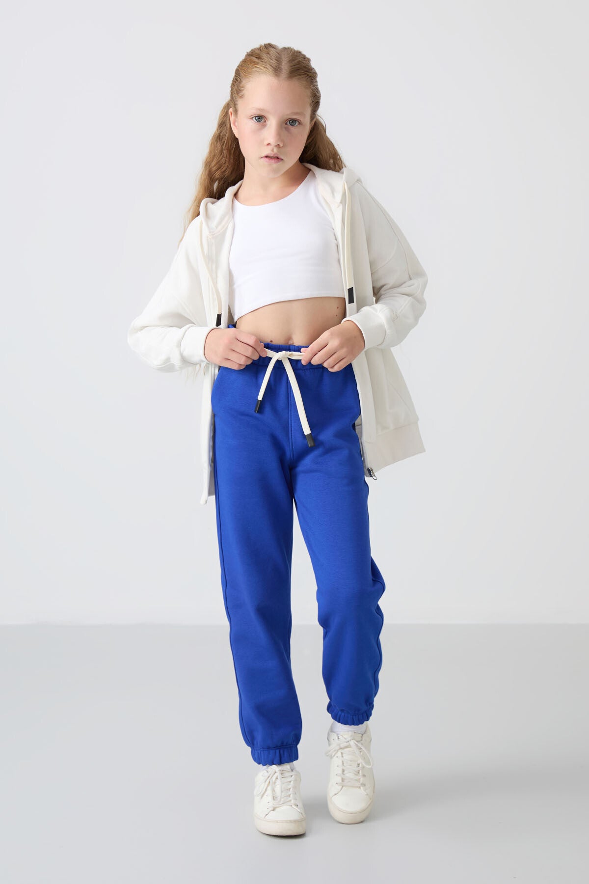 Image of Pantaloni de trening pentru fete, albastru noapte, din bumbac, căptușeală pufoasă, textură moale, croială standard, brodați - 75158