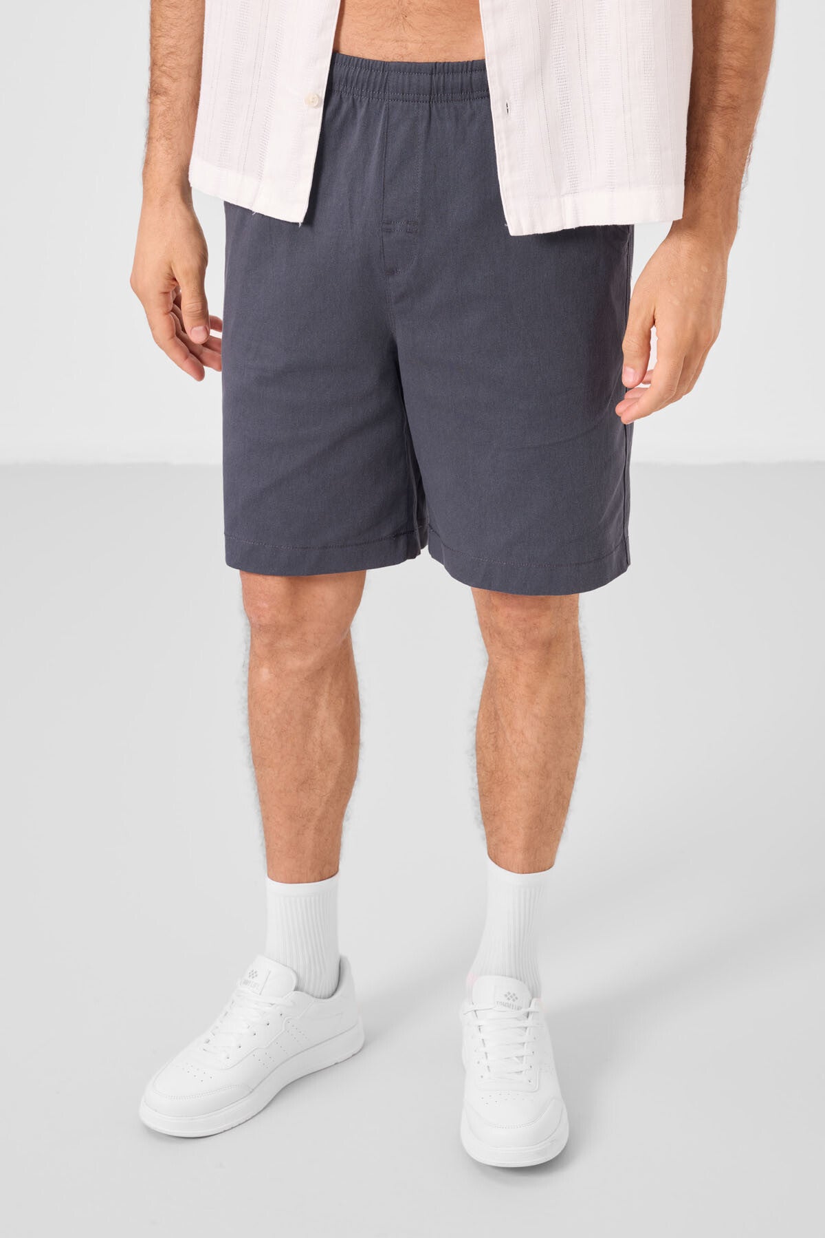 Image of Gri Standart Fit Dokuma Hafif Esnek Chino Erkek Şort - 81293
