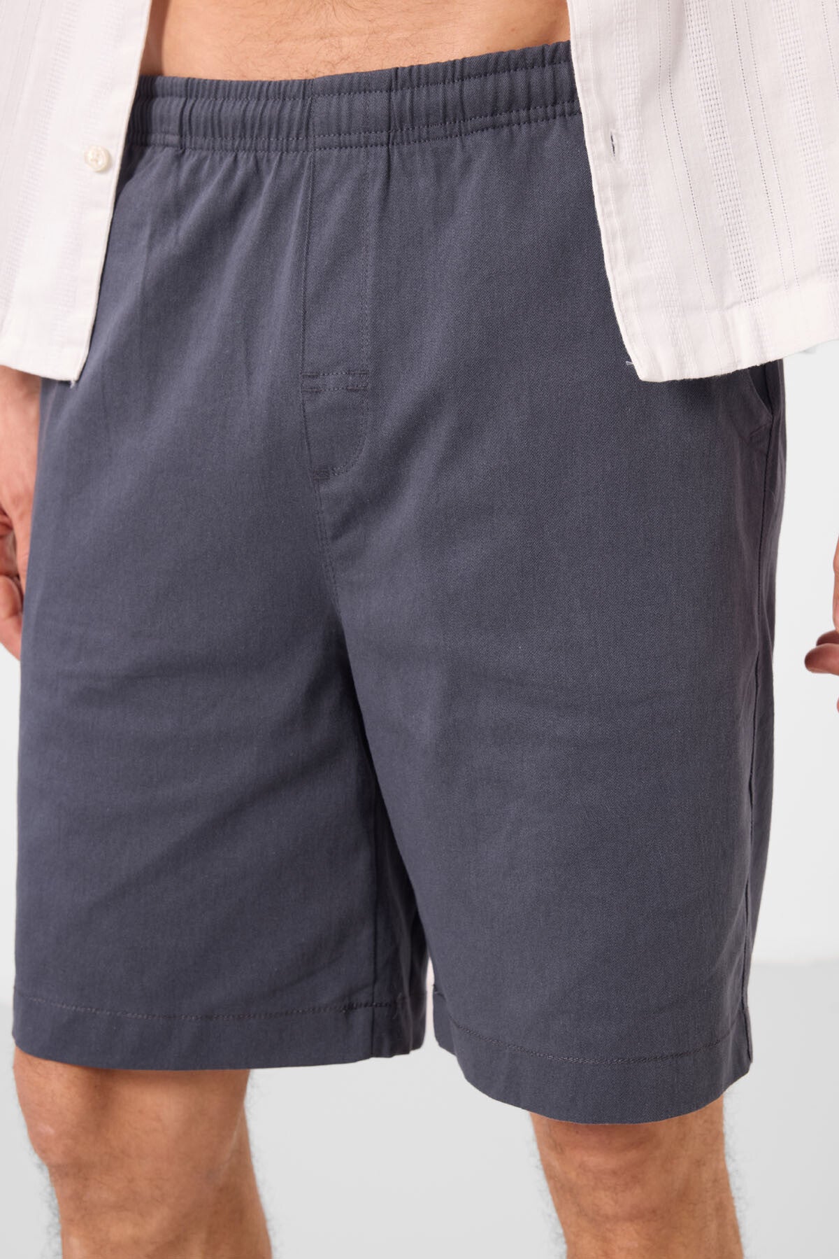 Image of Gri Standart Fit Dokuma Hafif Esnek Chino Erkek Şort - 81293