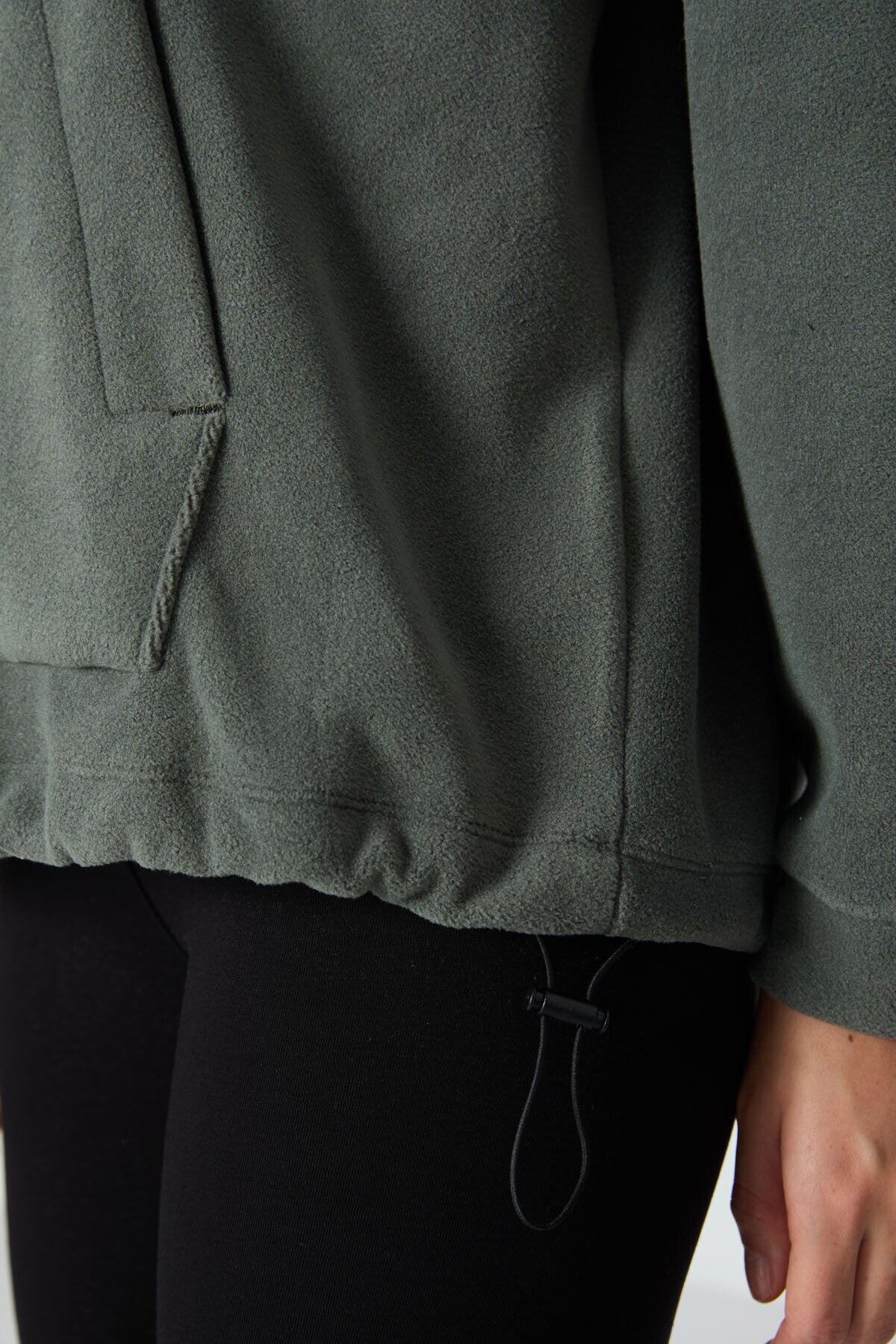 Image of Haki Kalın Yumuşak Dokulu Kapüşonlu Oversize Nakışlı Polar Kadın Sweatshirt - 97292