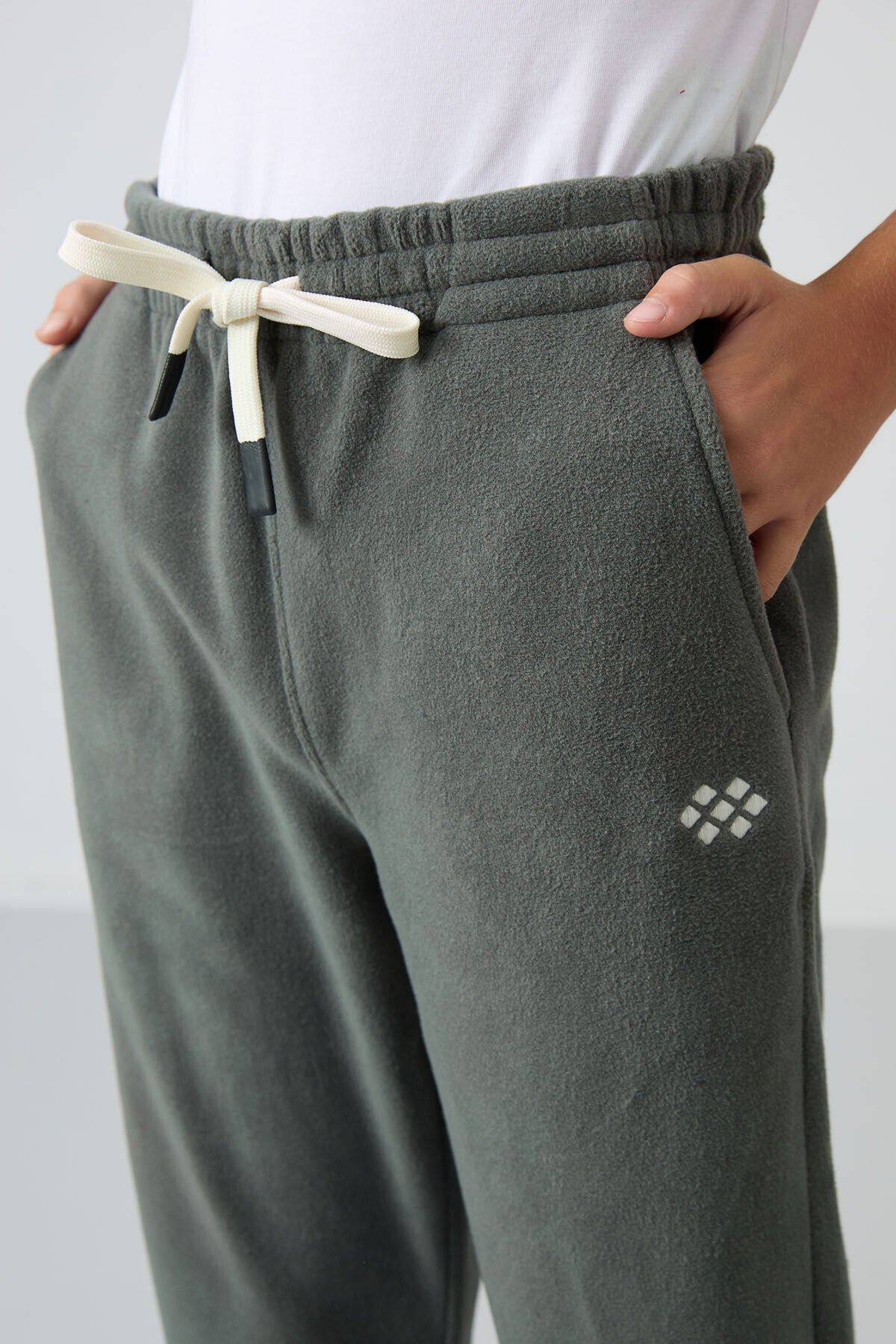 Image of Khaki Thick Soft Textured Standard Fit Embroidered Fleece Boys' Sweatpants - 11220
