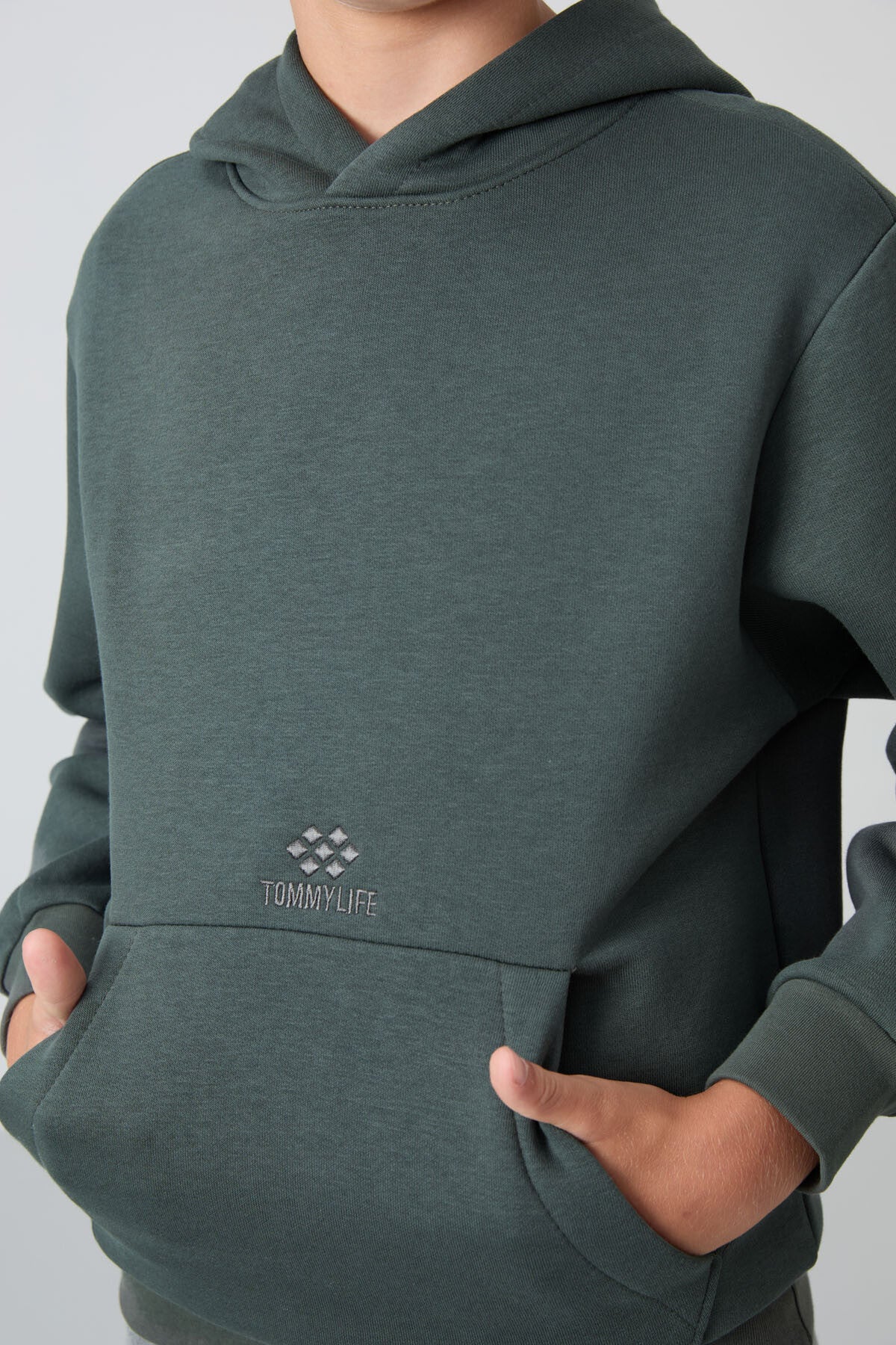 Image of Haki Pamuklu Kalın İçi Tüylü Yumuşak Dokulu Standart Fit Baskılı Erkek Çocuk Sweatshirt - 11215