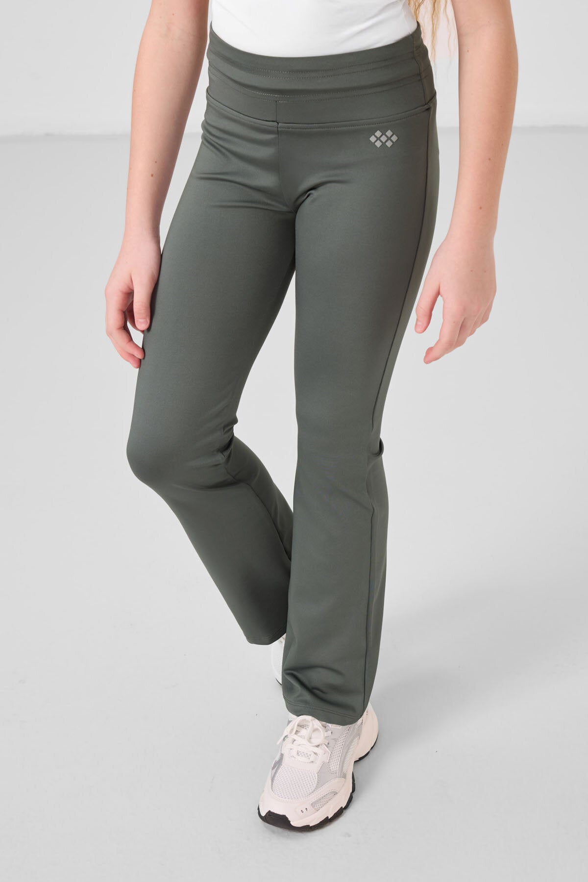 Image of Haki Esnek Standart Fit Basic Performans İspanyol Paça Kız Çocuk Tayt - 75193