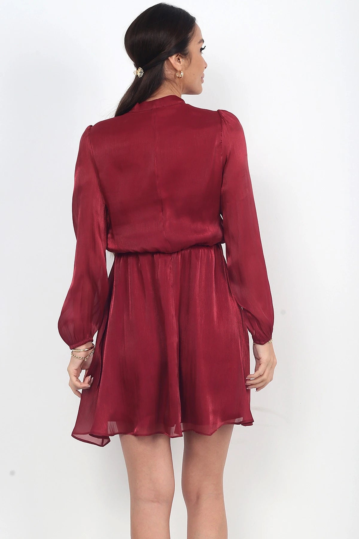 Image of Women's Short Dress with Lace-Up Collar, Lined, and Elastic Waist, Made of Chiffon and Satin.