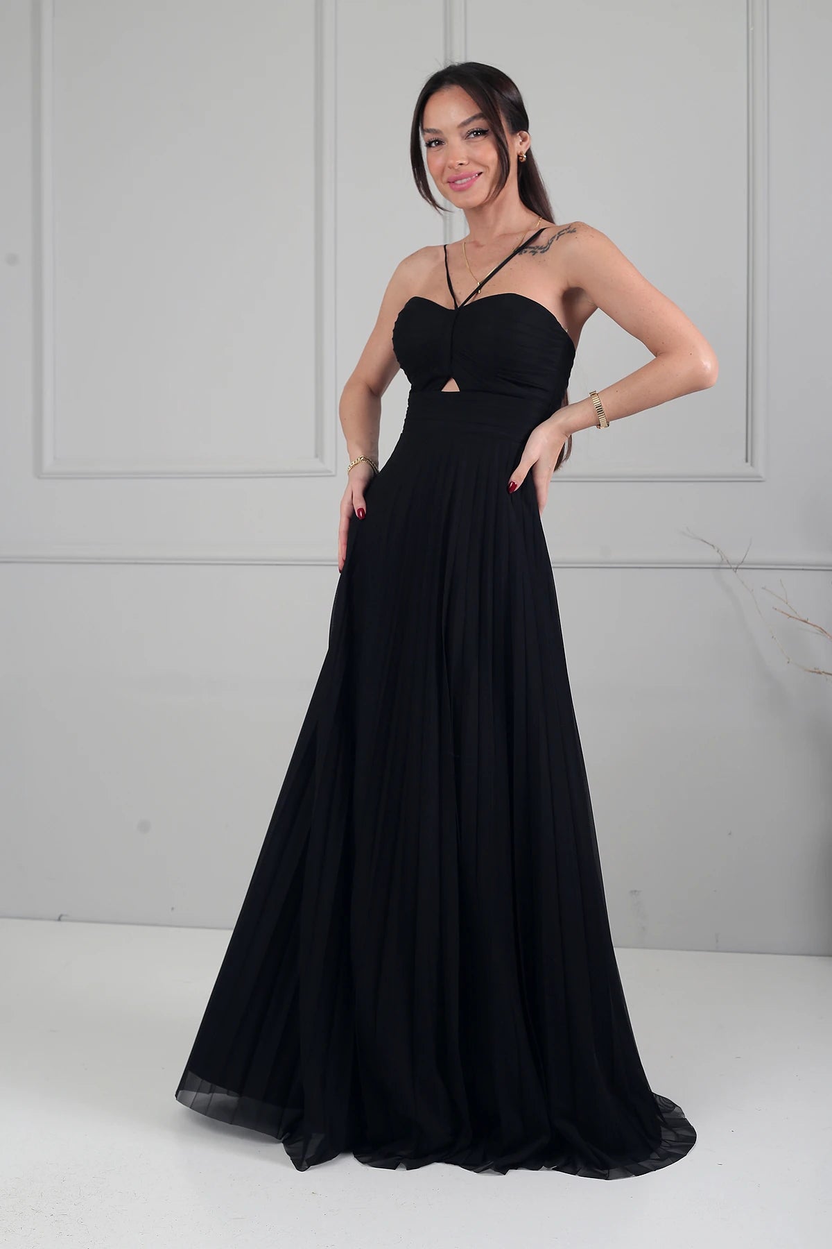 Image of Women's Strapless Neckline Lined Pleated Long Tulle Dress