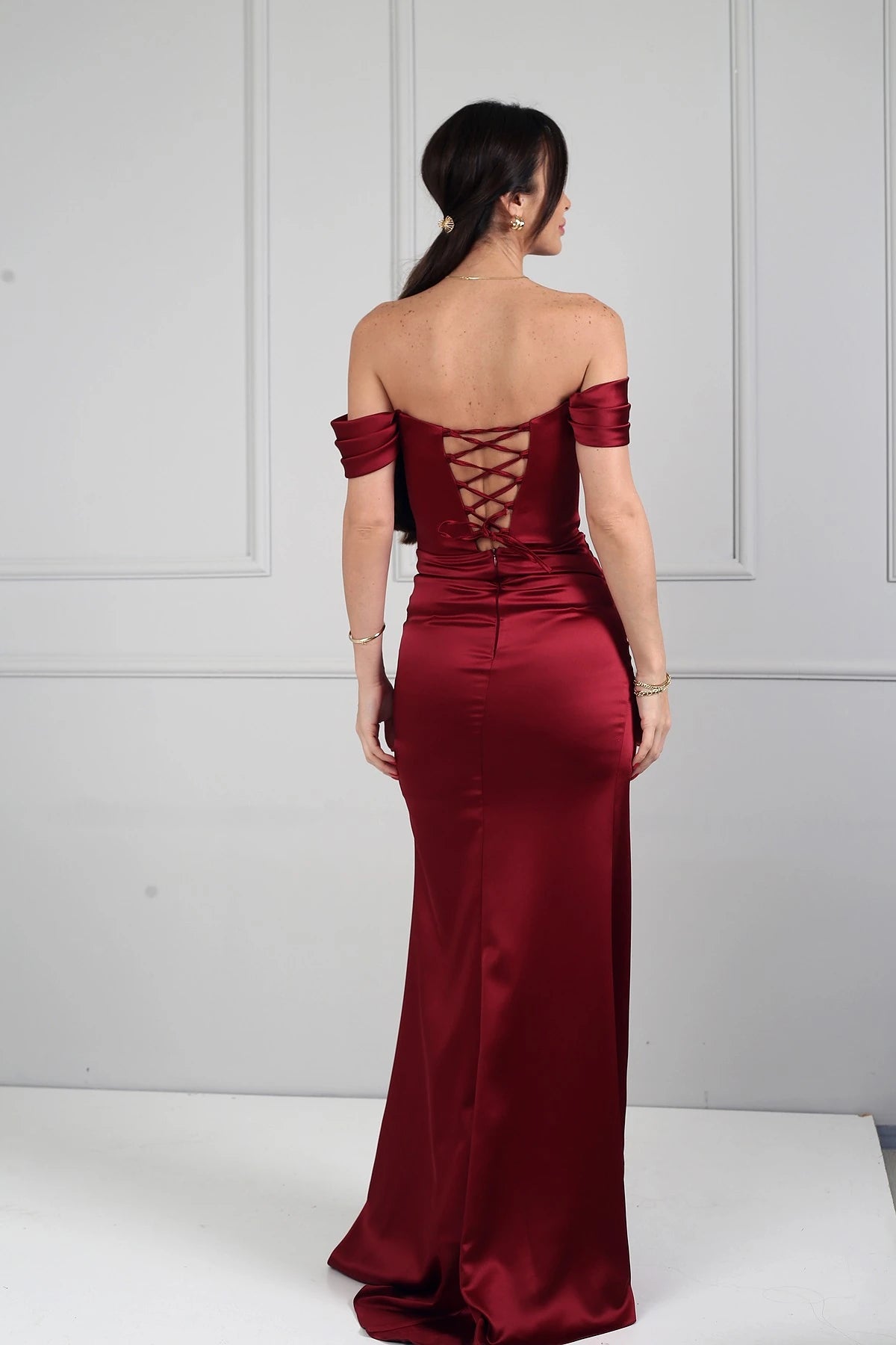Image of Women's Strapless Low-Sleeve Lined Underwired Satin Long Dress