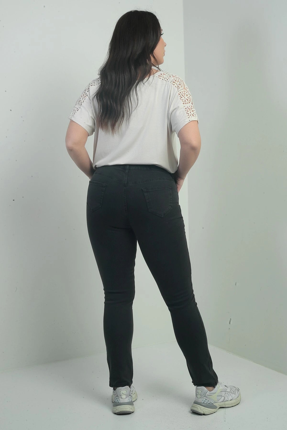 Image of Women's High Waist Straight Leg Lycra Plus Size Jeans