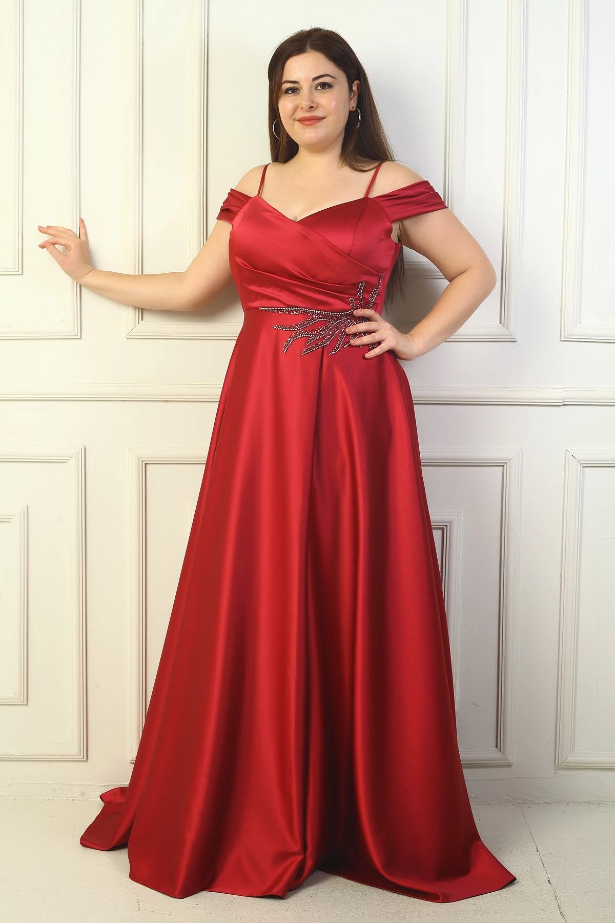 Image of Rochie de seară lungă din satin pentru femei, cu decolteu în V, bretele, mâneci căzute, cu imprimeu, mărime plus