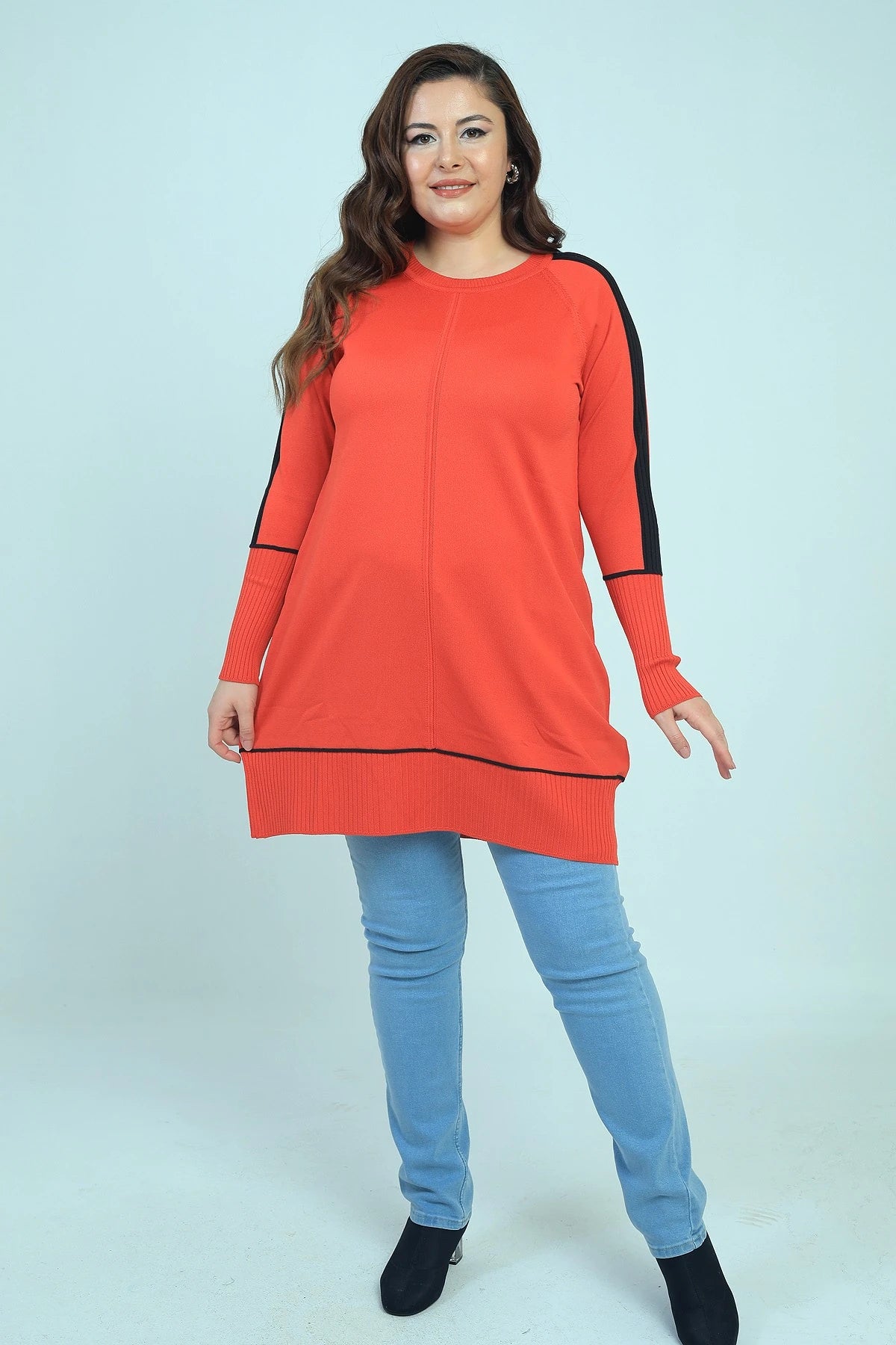 Image of Kadın Kolları Şeritli Büyük Beden Tunik Bluz