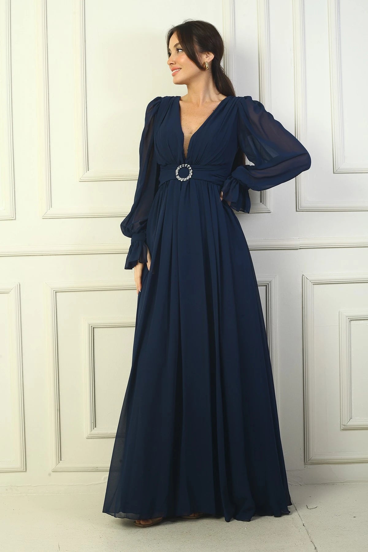 Image of Women's V-Neck, Buckle Waist, Lined Chiffon Long Evening Dress