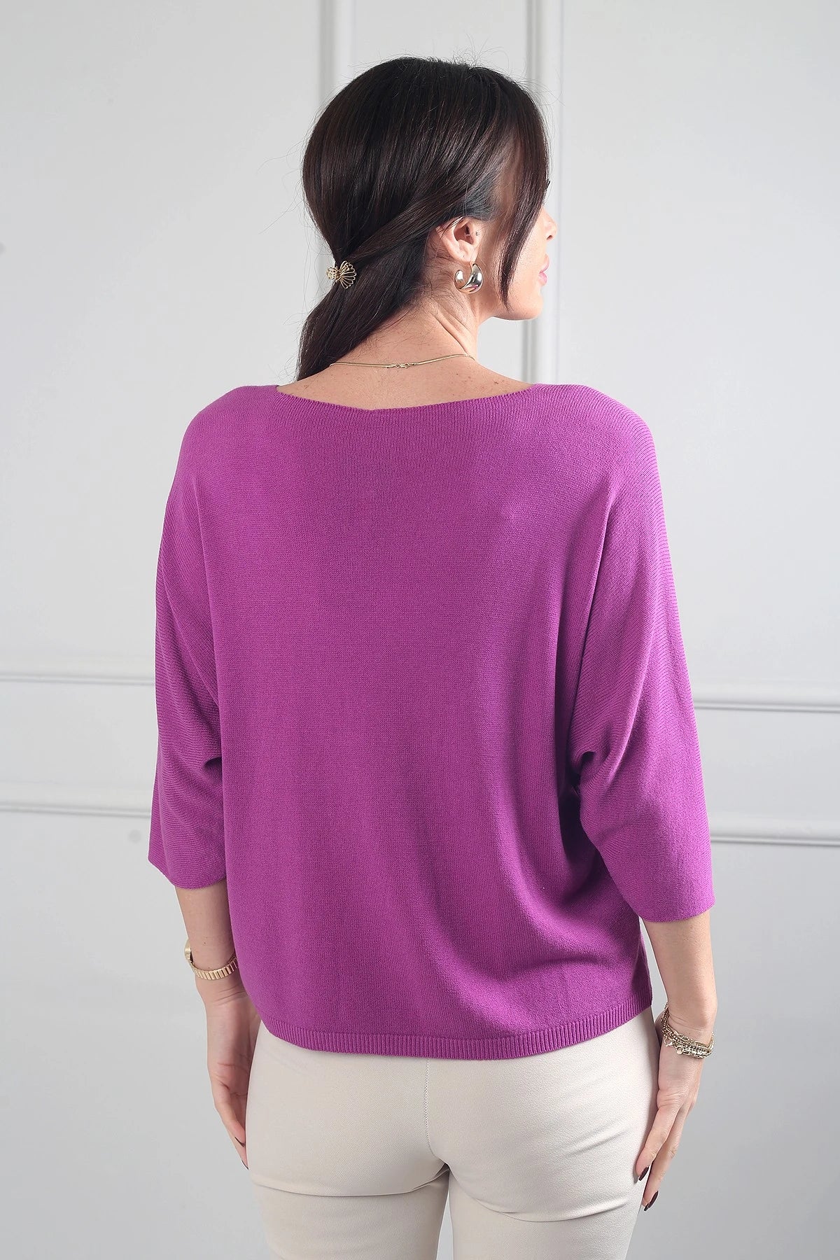 Image of Women's V-Neck Batwing Sleeve Knitted Blouse