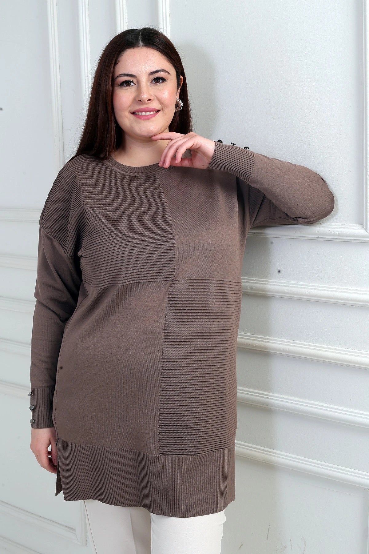 Image of Women's Plus Size Tunic Blouse with Button Detail on Sleeves