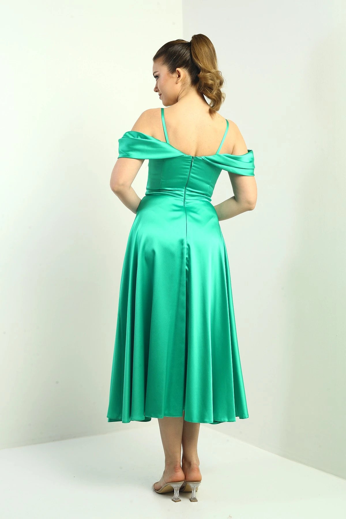 Image of Women's Strappy Dropped Sleeve Lined Pleated Satin Flared Long Dress
