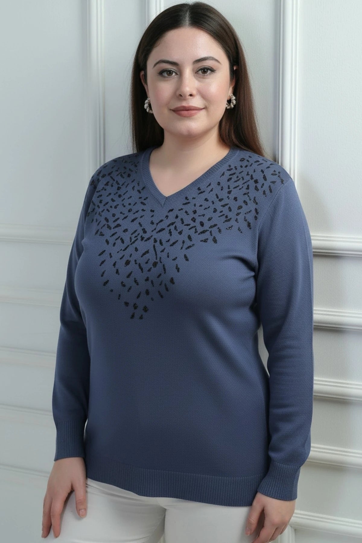Image of Women's V-Neck Plus Size Knitted Blouse with Glitter Detail on the Front