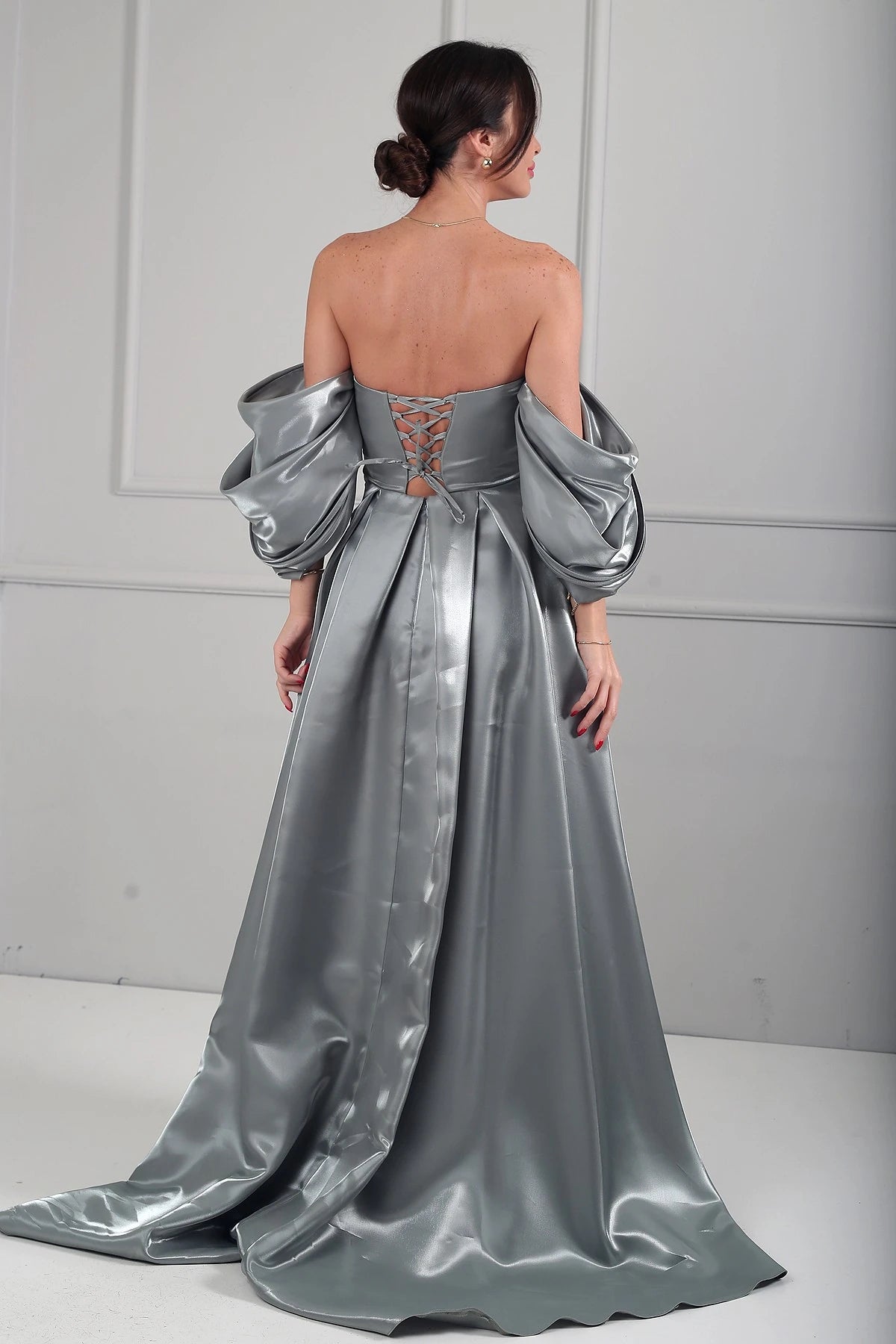 Image of Women's Strapless Balloon Sleeve Lined Pleated Pocket Taffeta Long Dress